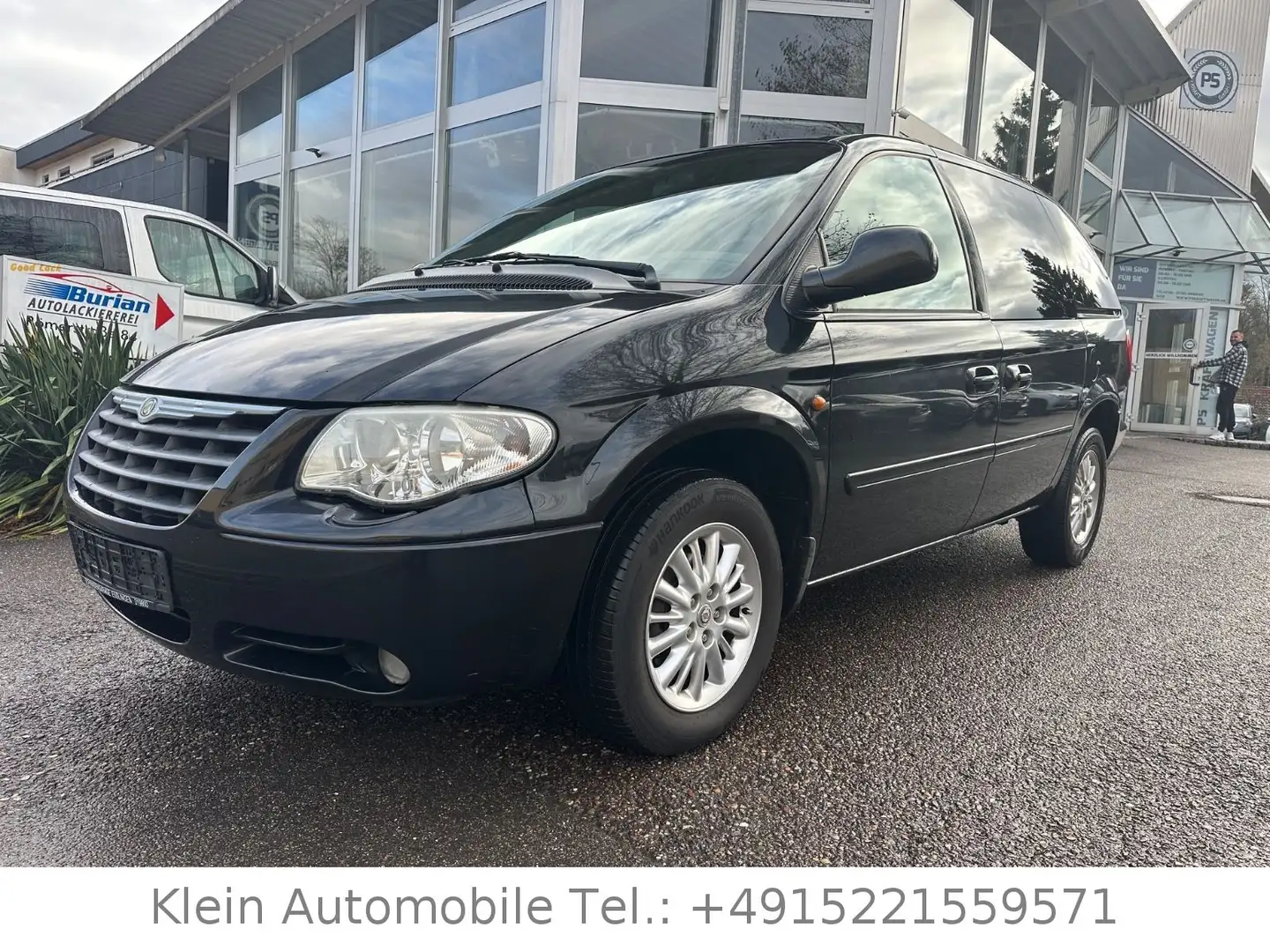 Chrysler Voyager 2.8 CRD TÜV NEU 7.Sitzer 2.Hand Klima Schwarz - 1