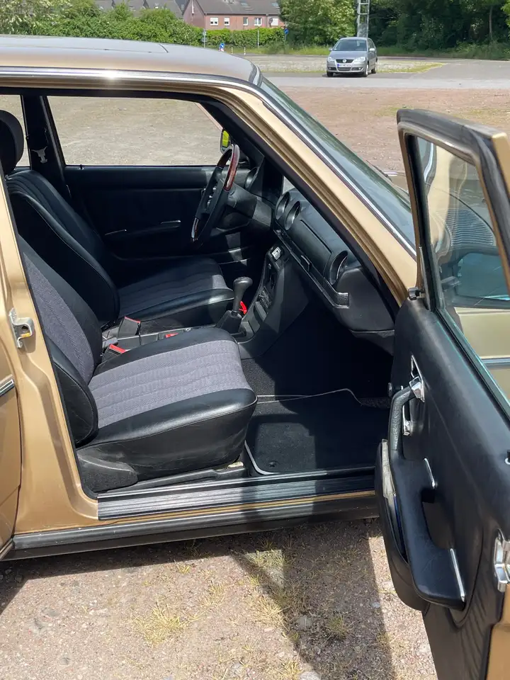 Mercedes-Benz 230 Limousine, foto 8