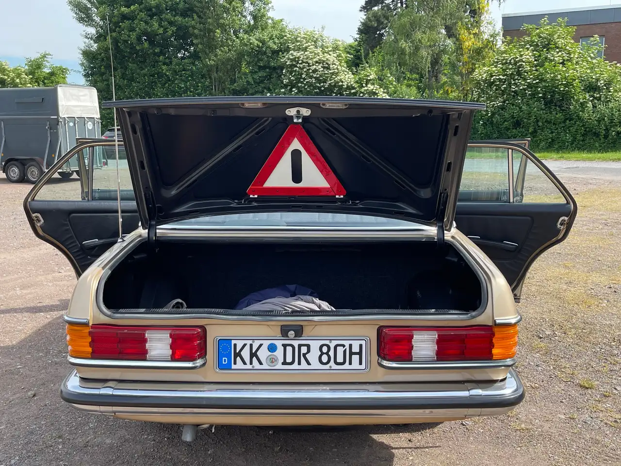 Mercedes-Benz 230 Limousine, foto 6