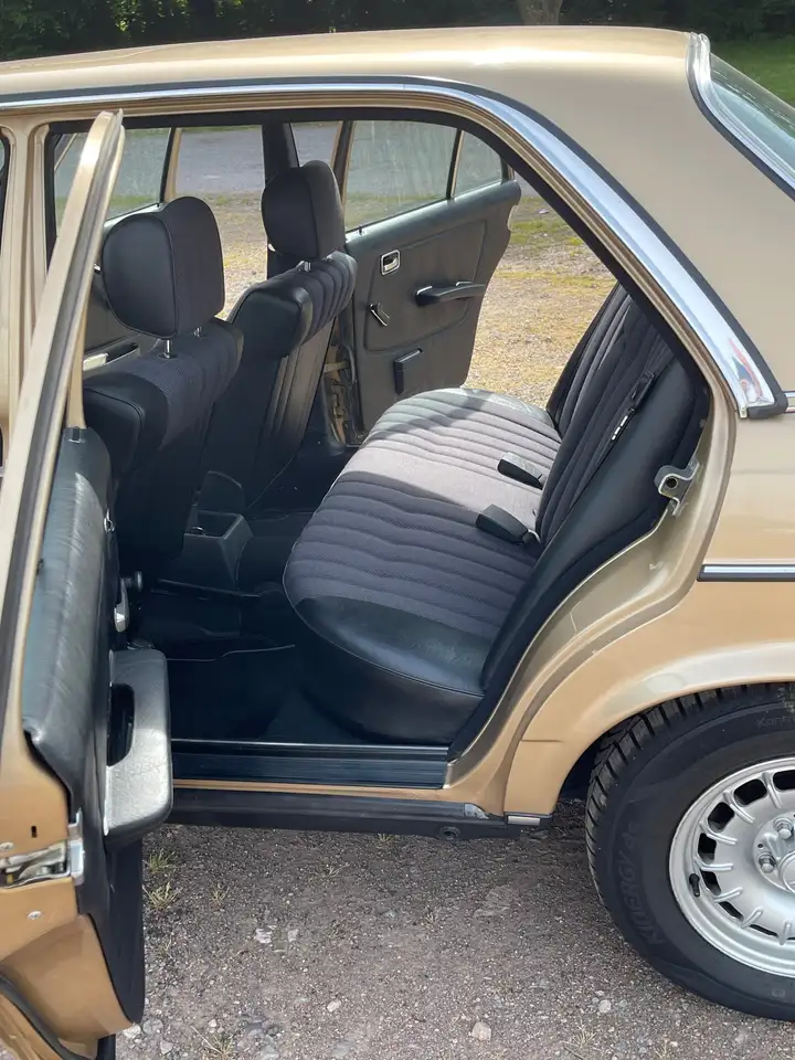 Mercedes-Benz 230 Limousine, foto 10