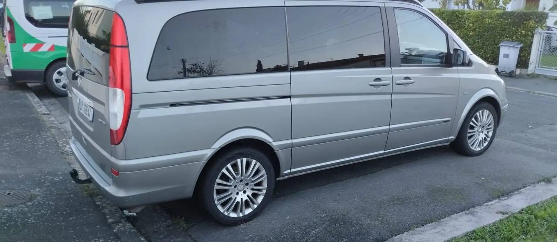 Mercedes-Benz Viano Viano 3.0 CDI Extra Long Trend A Argent - 1