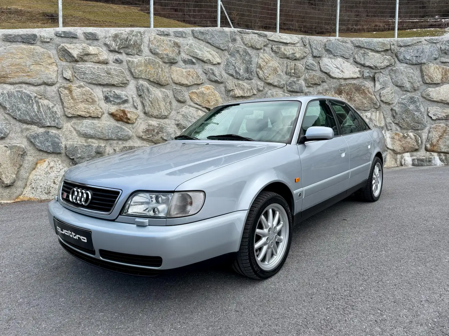 Audi S6 Limosine 4,2 l V8 Schaltgetriebe - 1