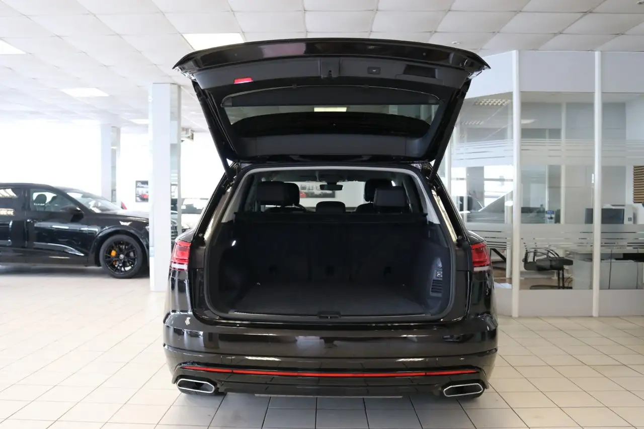 2023 Volkswagen Touareg R-Line Luft AHK Kamera Virtual Garantie, photograph 10