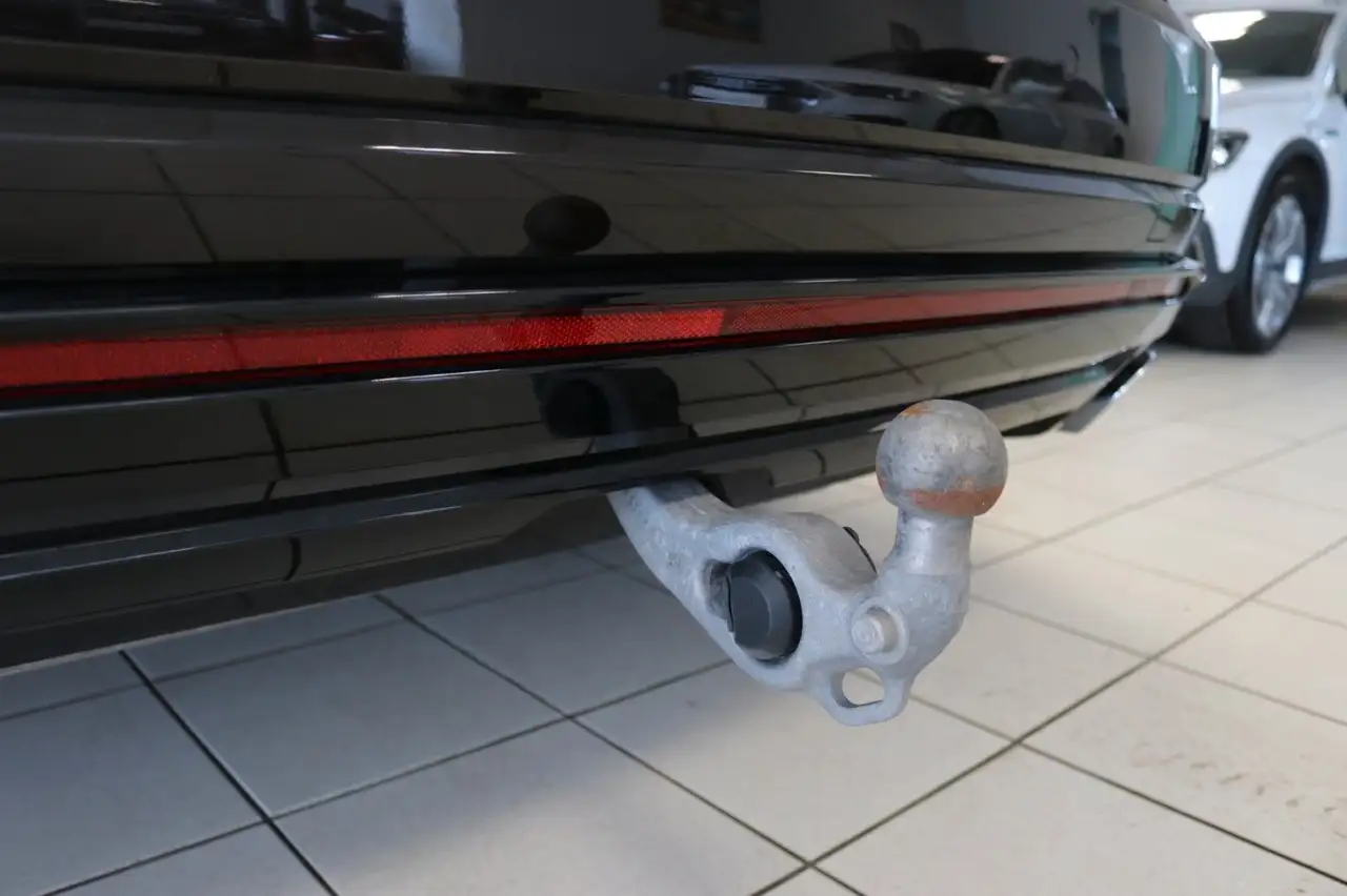 2023 Volkswagen Touareg R-Line Luft AHK Kamera Virtual Garantie, photograph 12