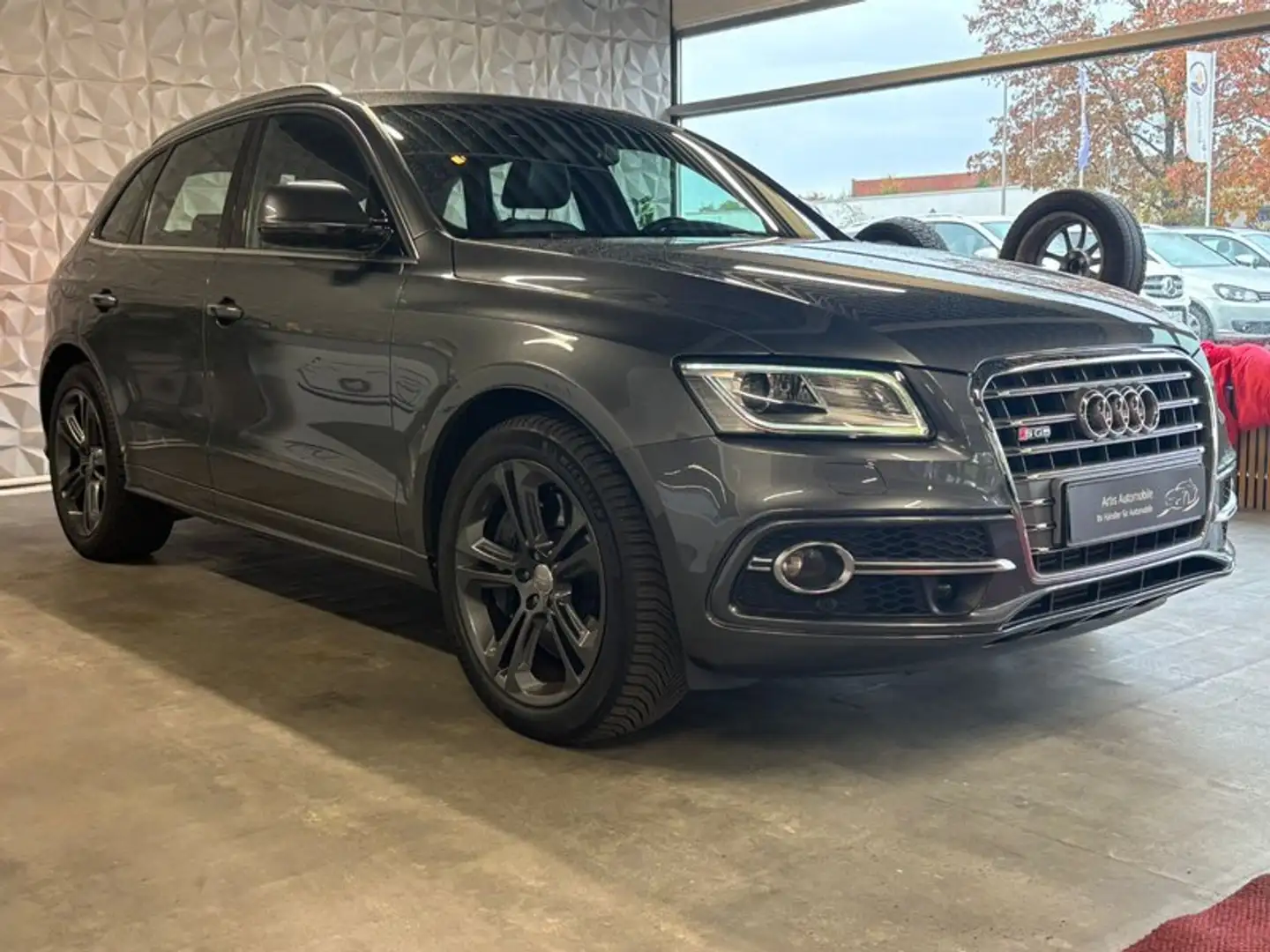 Audi SQ5 3.0 TDI competition quattro NAVI*AHK*KAMERA Gris - 2