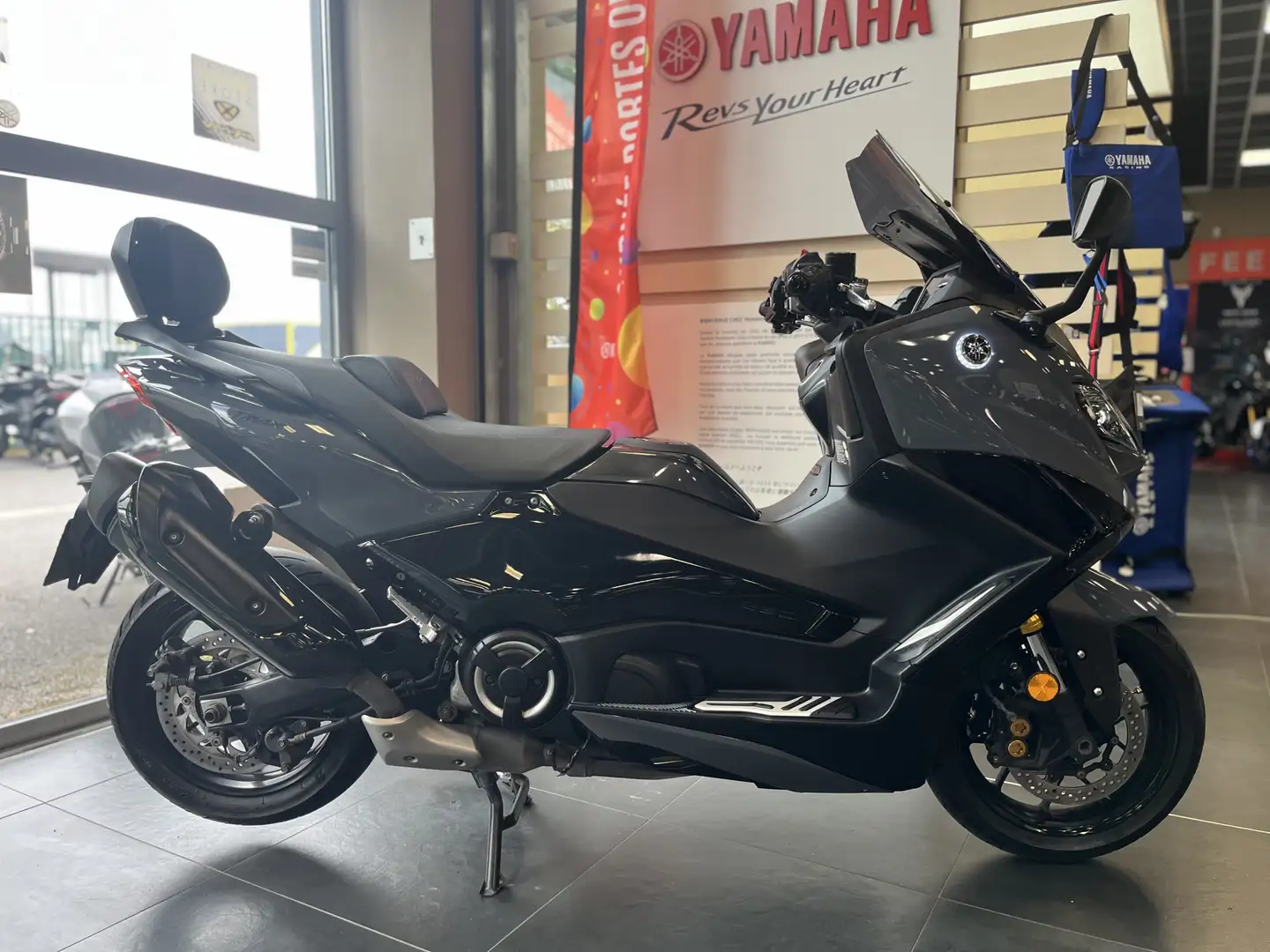 Yamaha TMAX 560 - 2