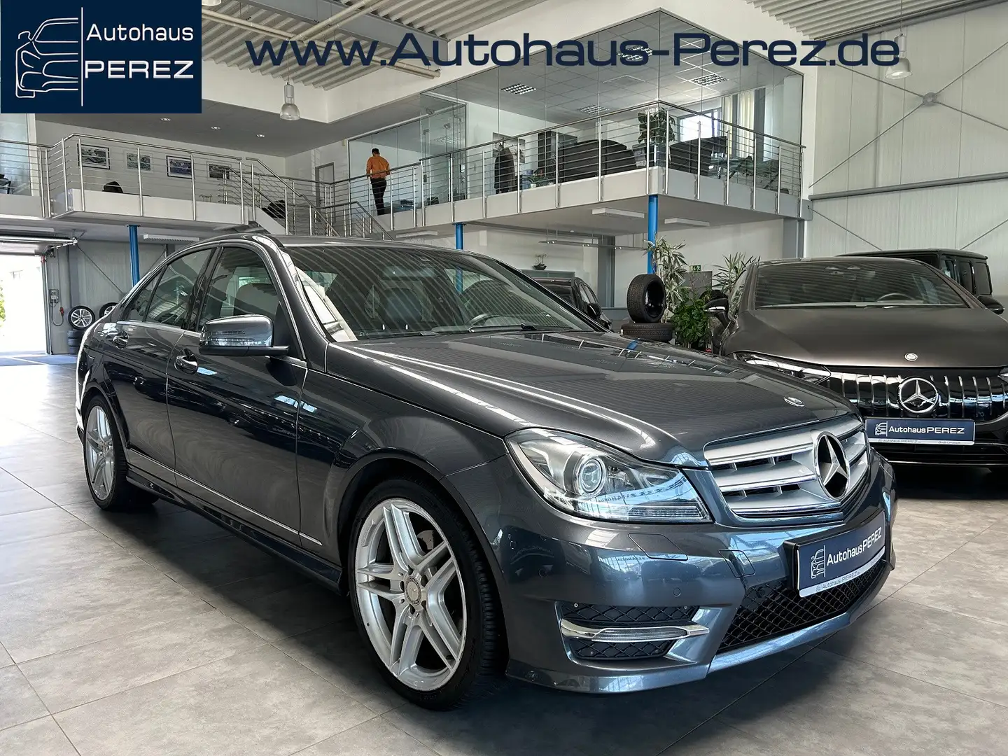 Mercedes-Benz C 180 AMG SCHIEBEDACH- BI-XENON--KLIMA- COMAND Grau - 1