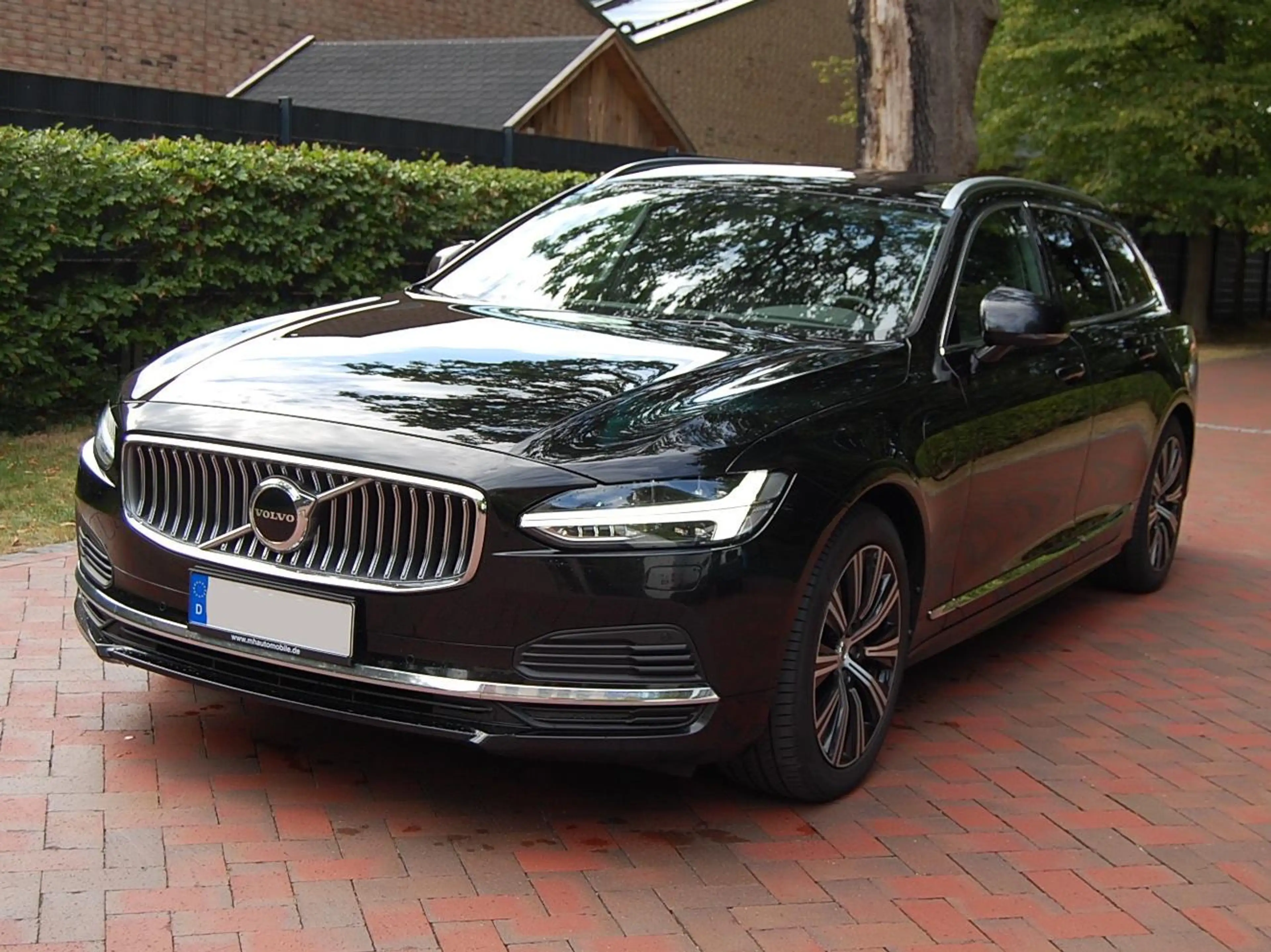 Volvo V90 Inscription Expression Recharge Plug-In Hybrid AWD