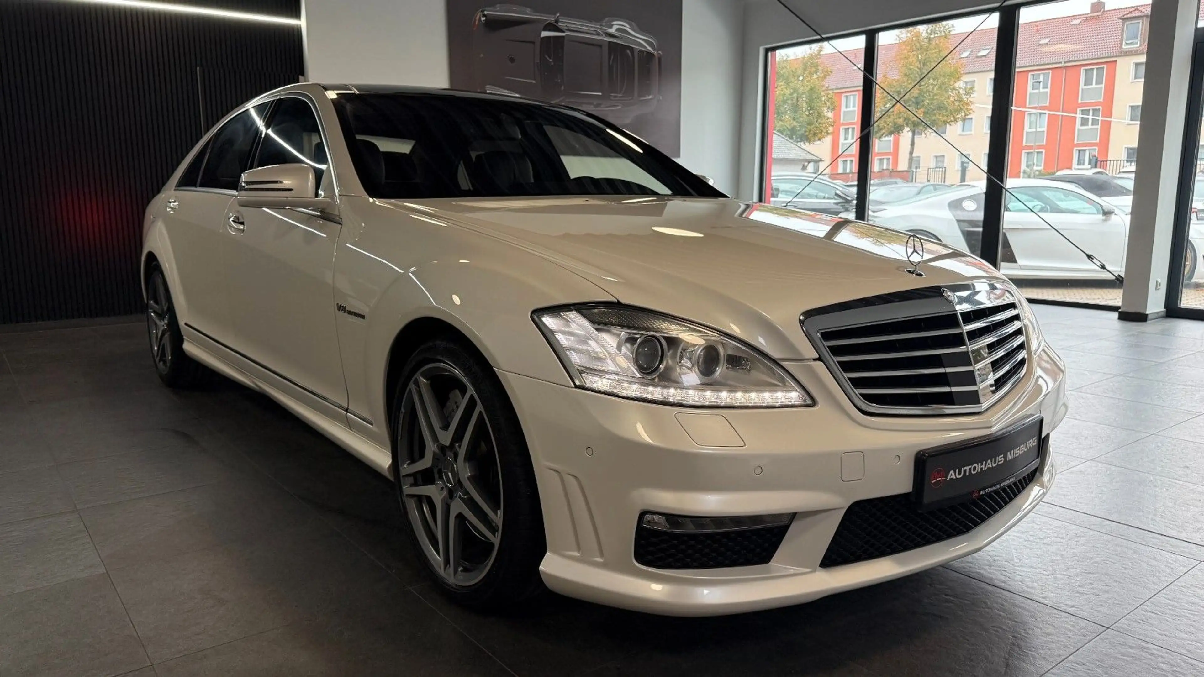 Mercedes-Benz S 63 AMG S L/Pano+Bang-Olufsen+Memory — photo 3