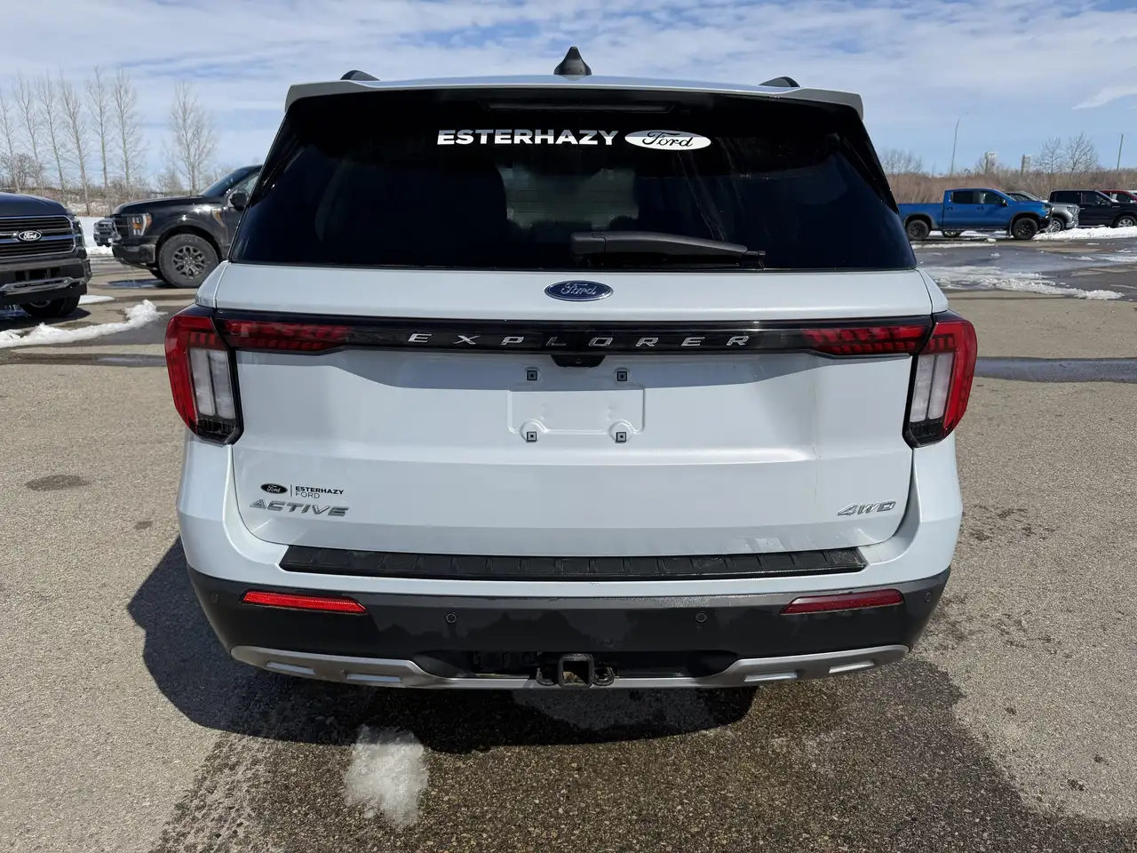 Ford Explorer снимка Ford Explorer