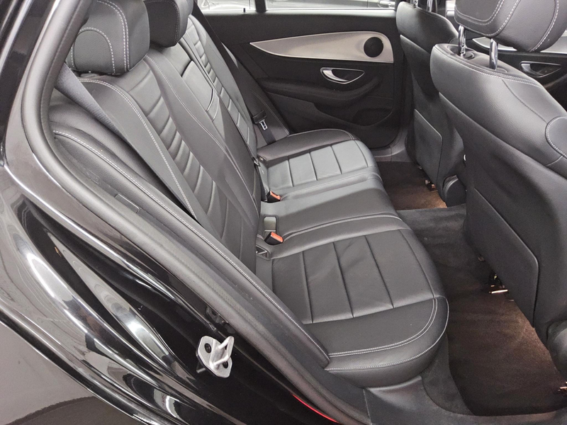 Mercedes-Benz E 220 T d Avantgarde Leder Navi LED RfK Distro — photo 13
