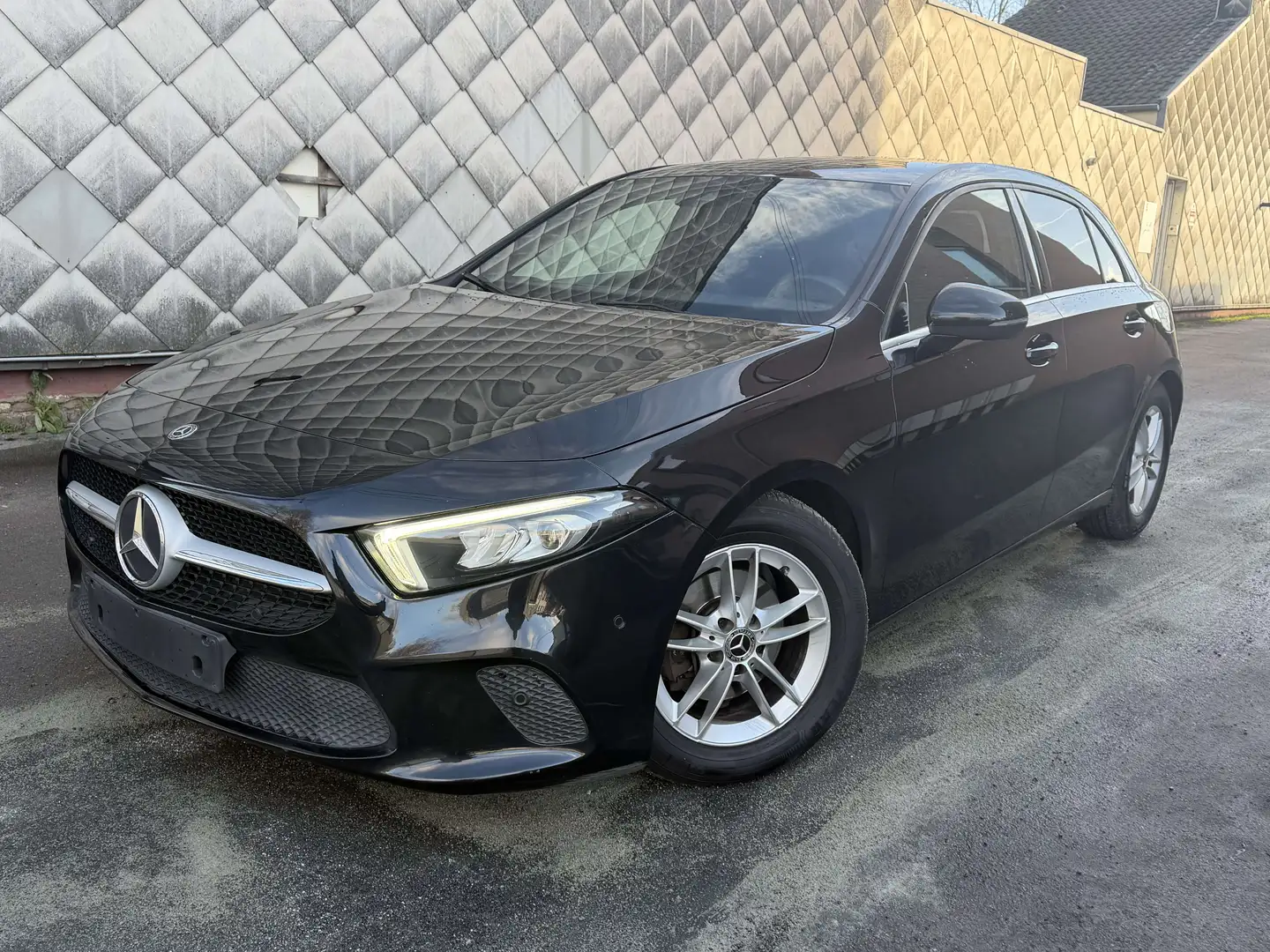 Mercedes-Benz A 180 A 180 d Business Solution Noir - 1