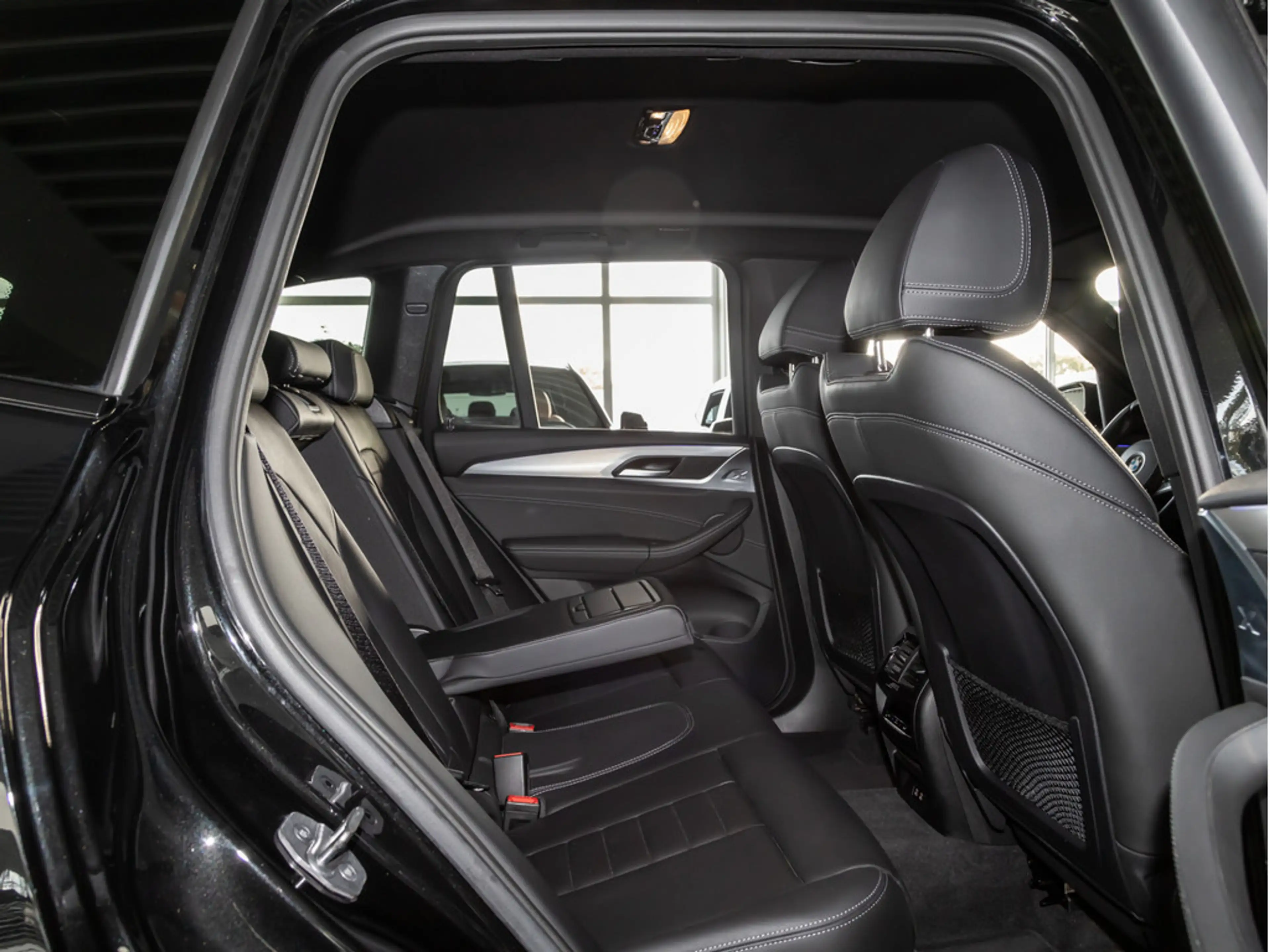 BMW X3 xDrive 30d M-Sport AHK HUD LASER LED ACC — photo 10