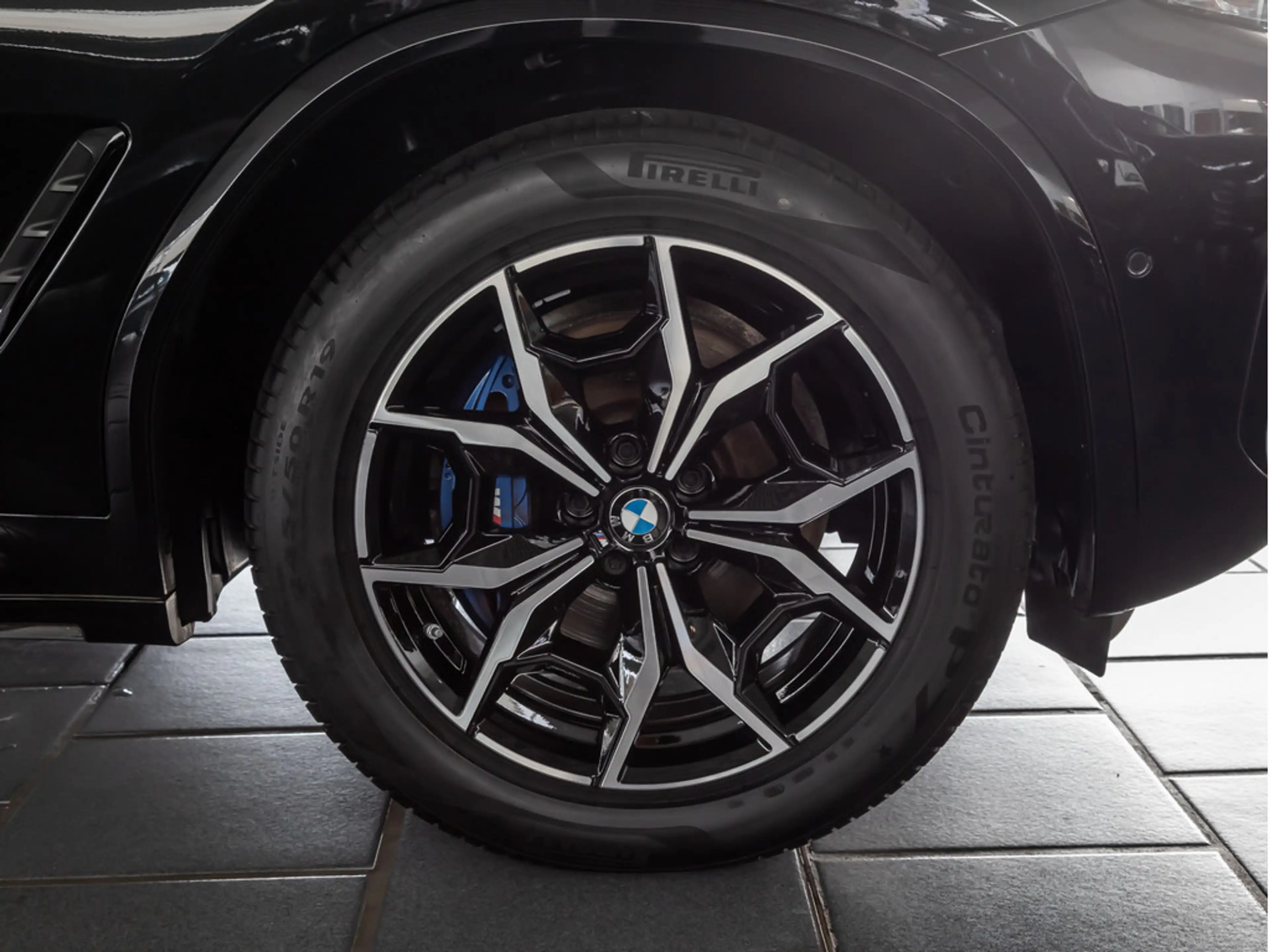 BMW X3 xDrive 30d M-Sport AHK HUD LASER LED ACC — photo 11