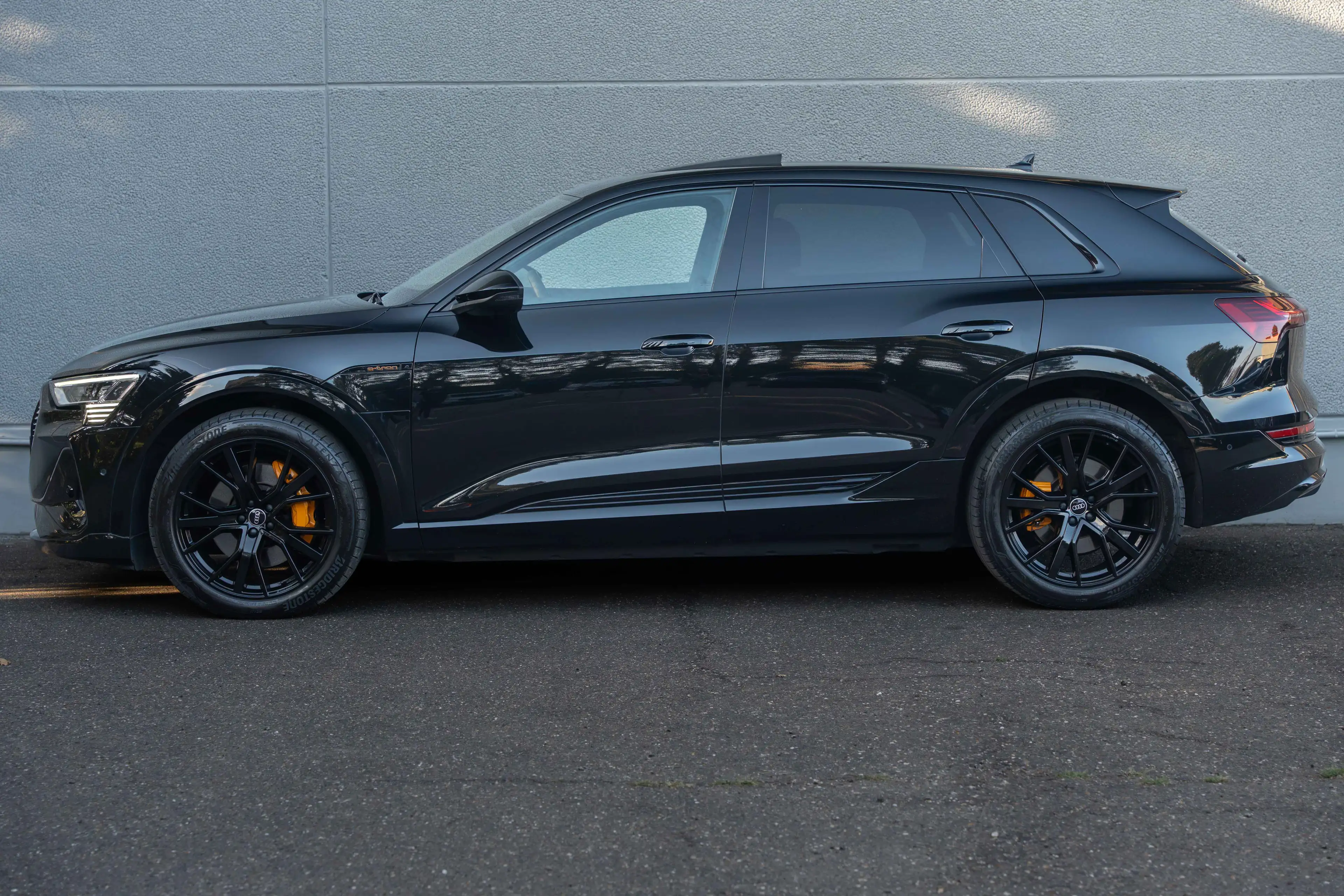 Audi e-tron 50 Quattro S-LINE/BLACKEDITION/PANO/MATRIX/B&O/ACC — photo 5