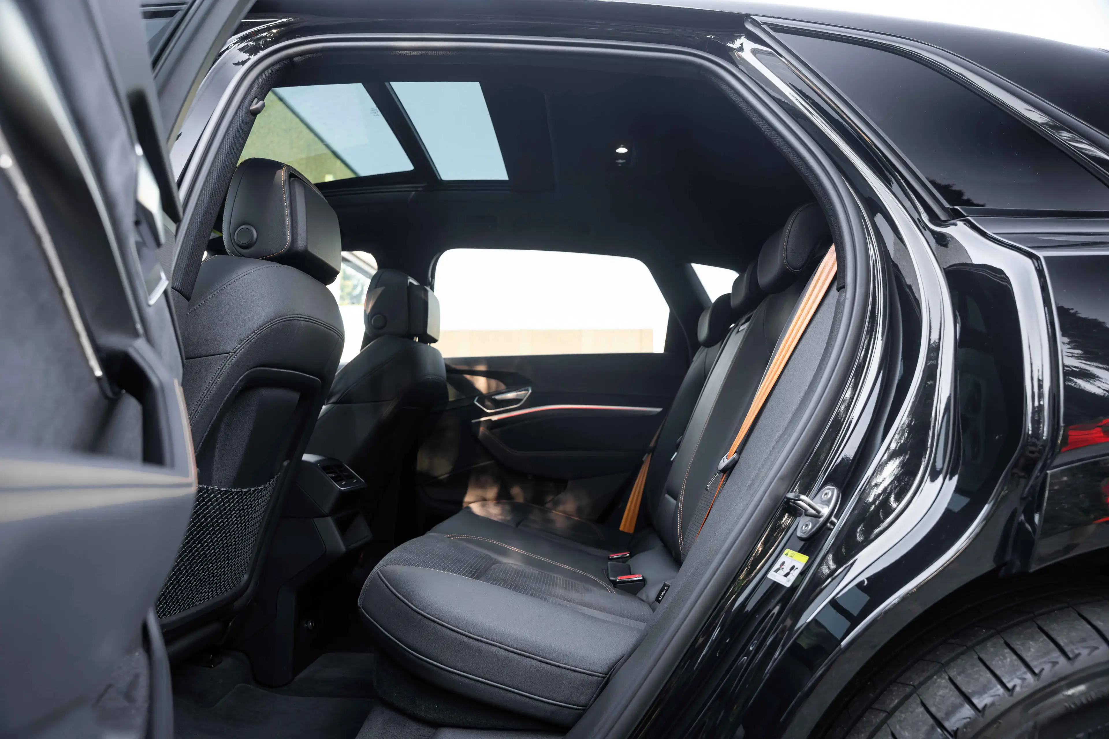 Audi e-tron 50 Quattro S-LINE/BLACKEDITION/PANO/MATRIX/B&O/ACC — photo 12