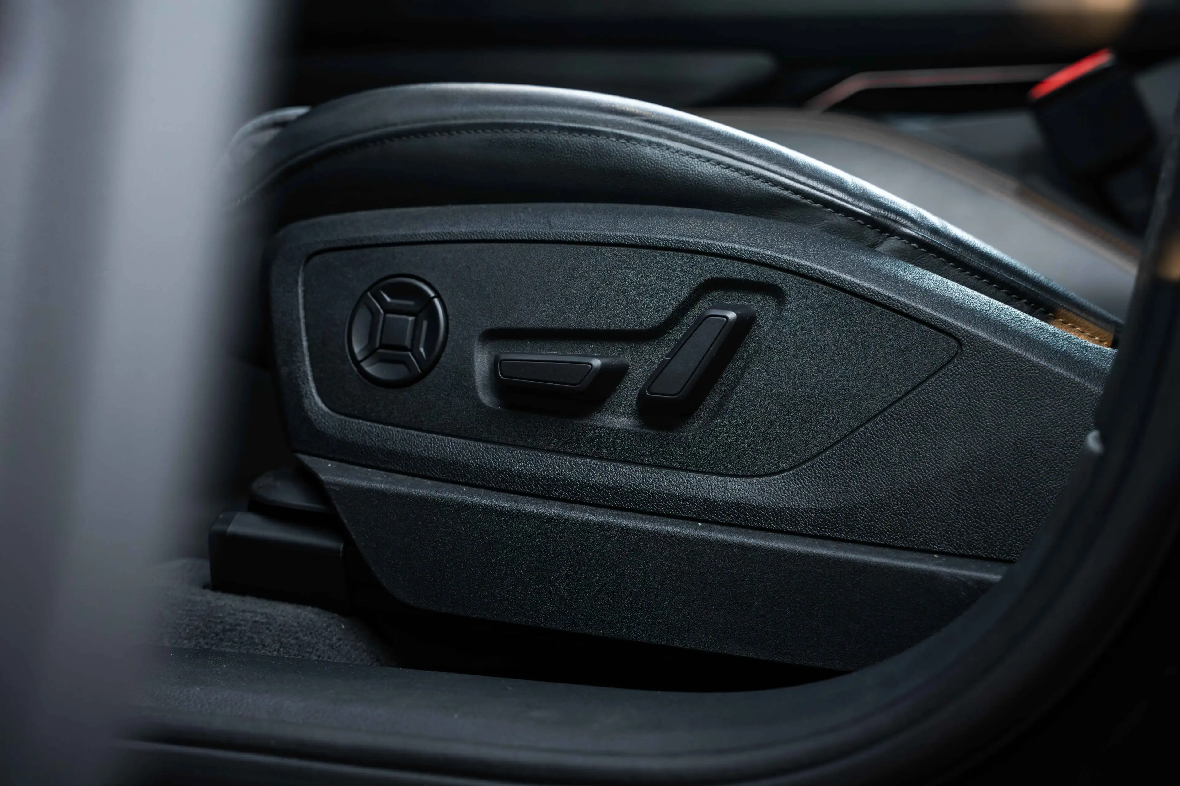 Audi e-tron 50 Quattro S-LINE/BLACKEDITION/PANO/MATRIX/B&O/ACC — photo 13