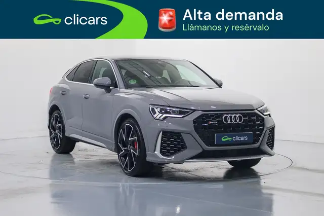 Audi RS Q3 view 3
