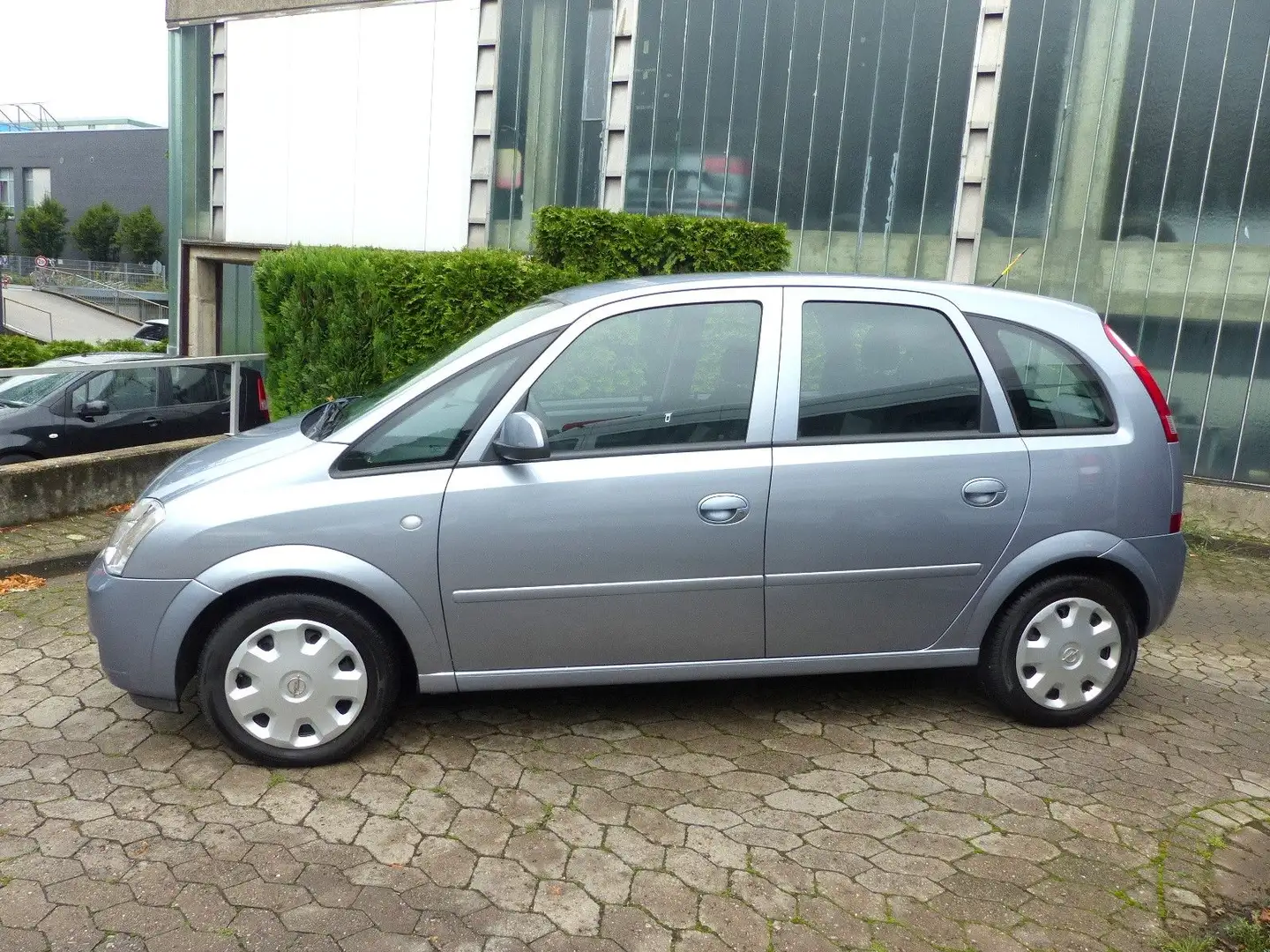 Opel Meriva 1,6 Automatik Edition Klima+1.Hand Argintiu - 1