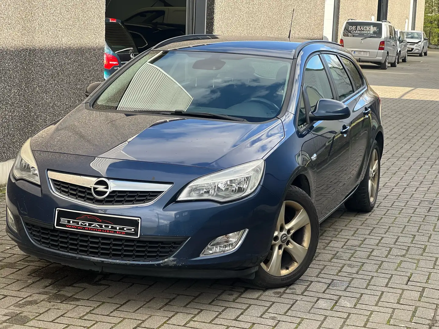 Opel Astra Sports Tourer 1.7 CDTI 110 ch FAP Connect Pack Blauw - 1