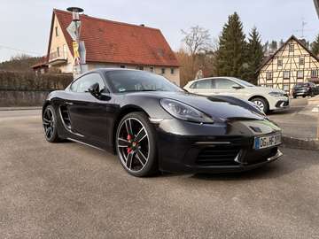 718 S PDK