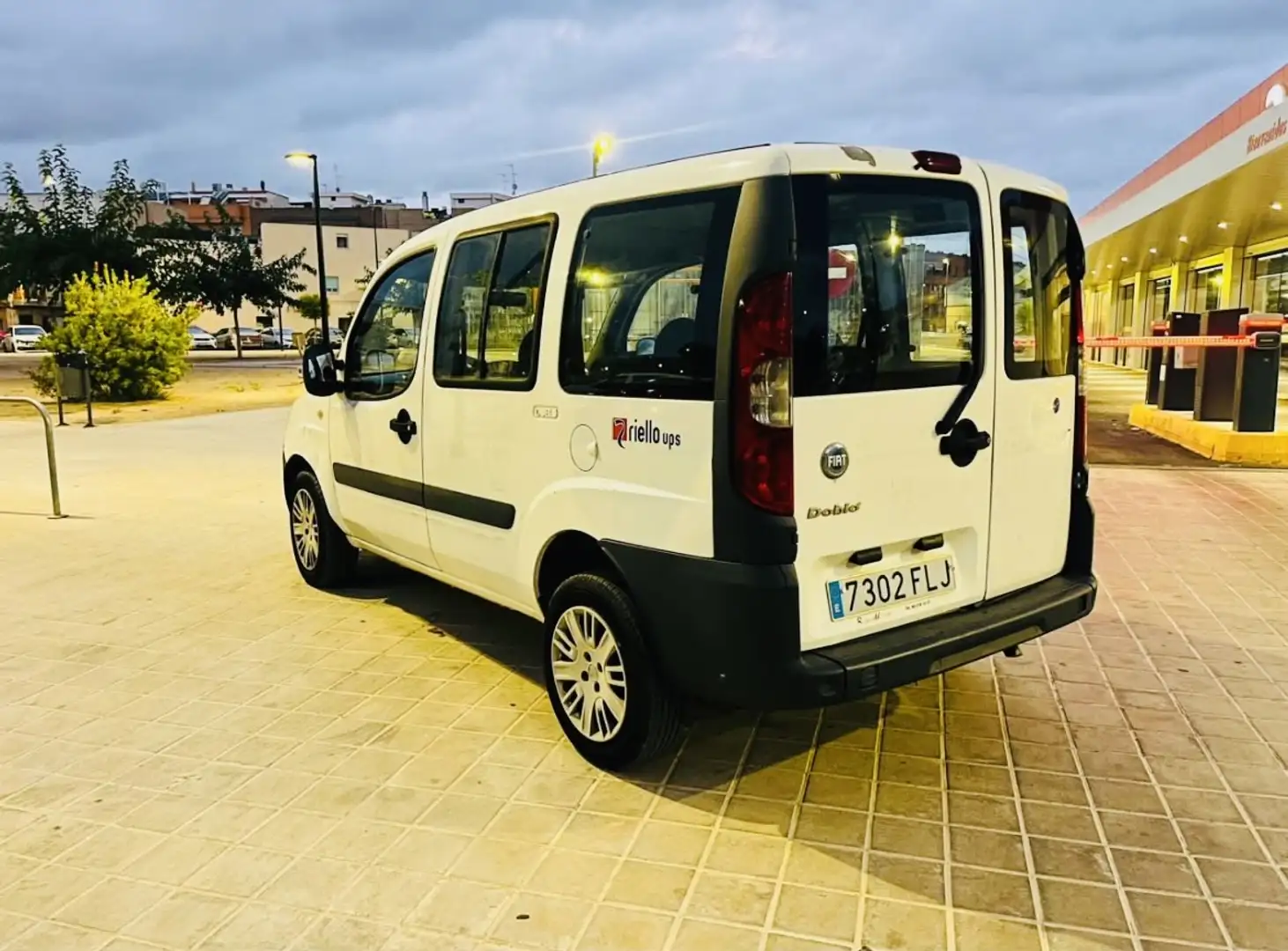 Fiat Doblo Dobló Malibú 1.3Mjt DPF - 2