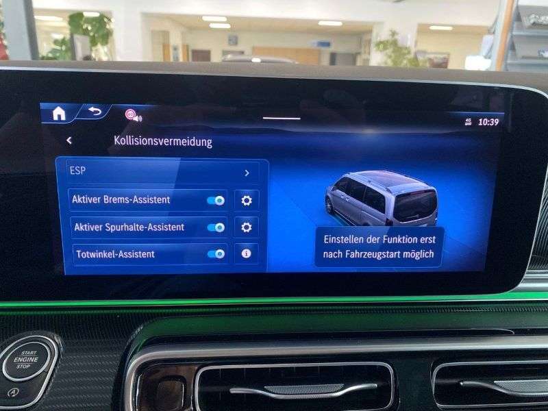Mercedes-Benz V 250