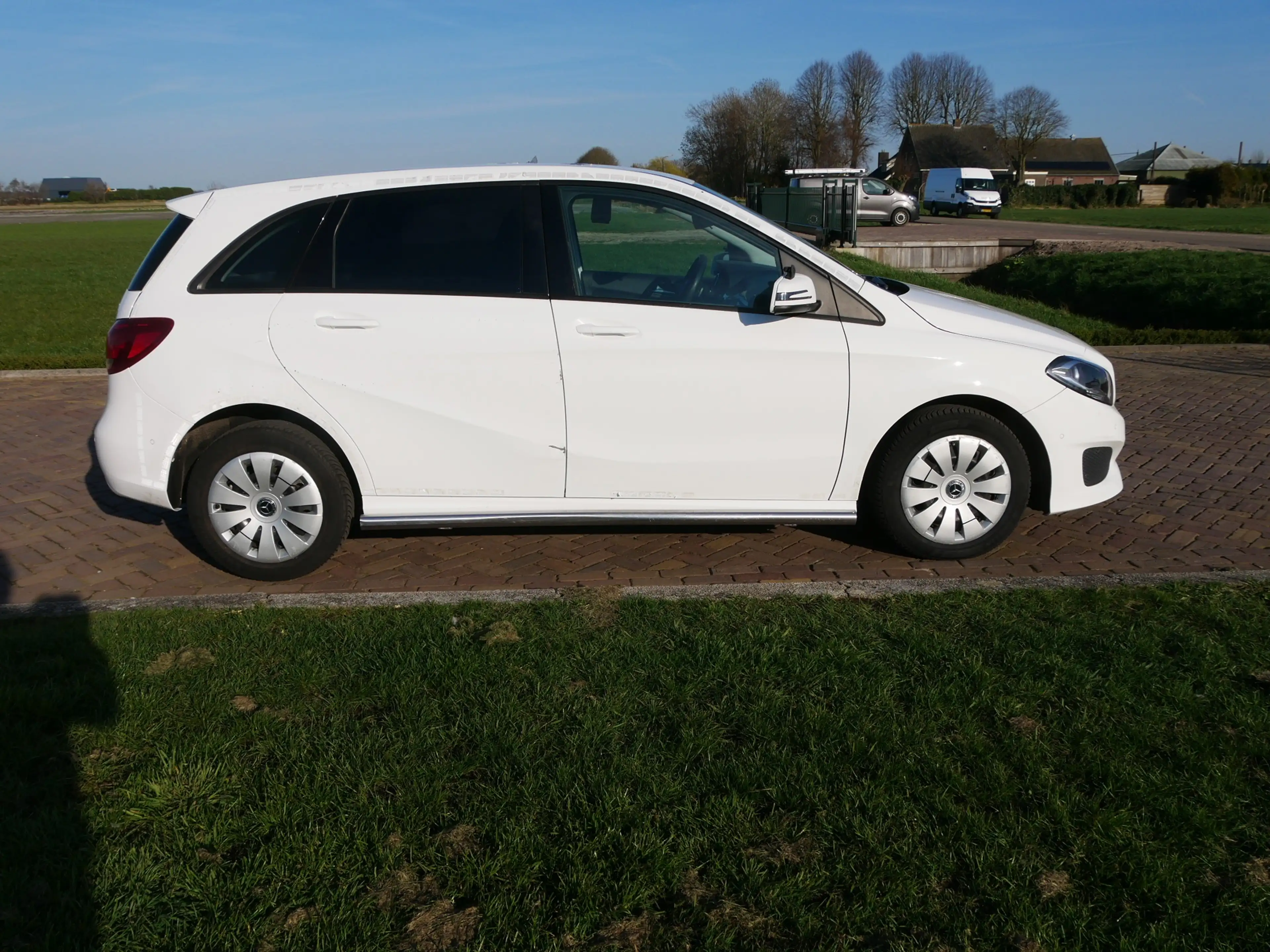 Mercedes-Benz B 220 d Ambition AUT AC ** EX POLICE MARGE CAR ** — photo 5