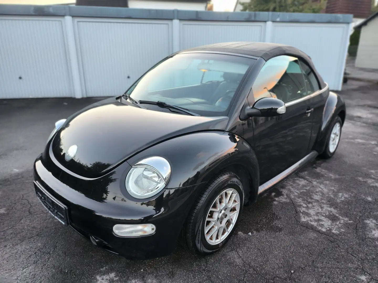 Volkswagen New Beetle 1.6 Highline CABRIO/HU NEU/Alufelgen Schwarz - 1
