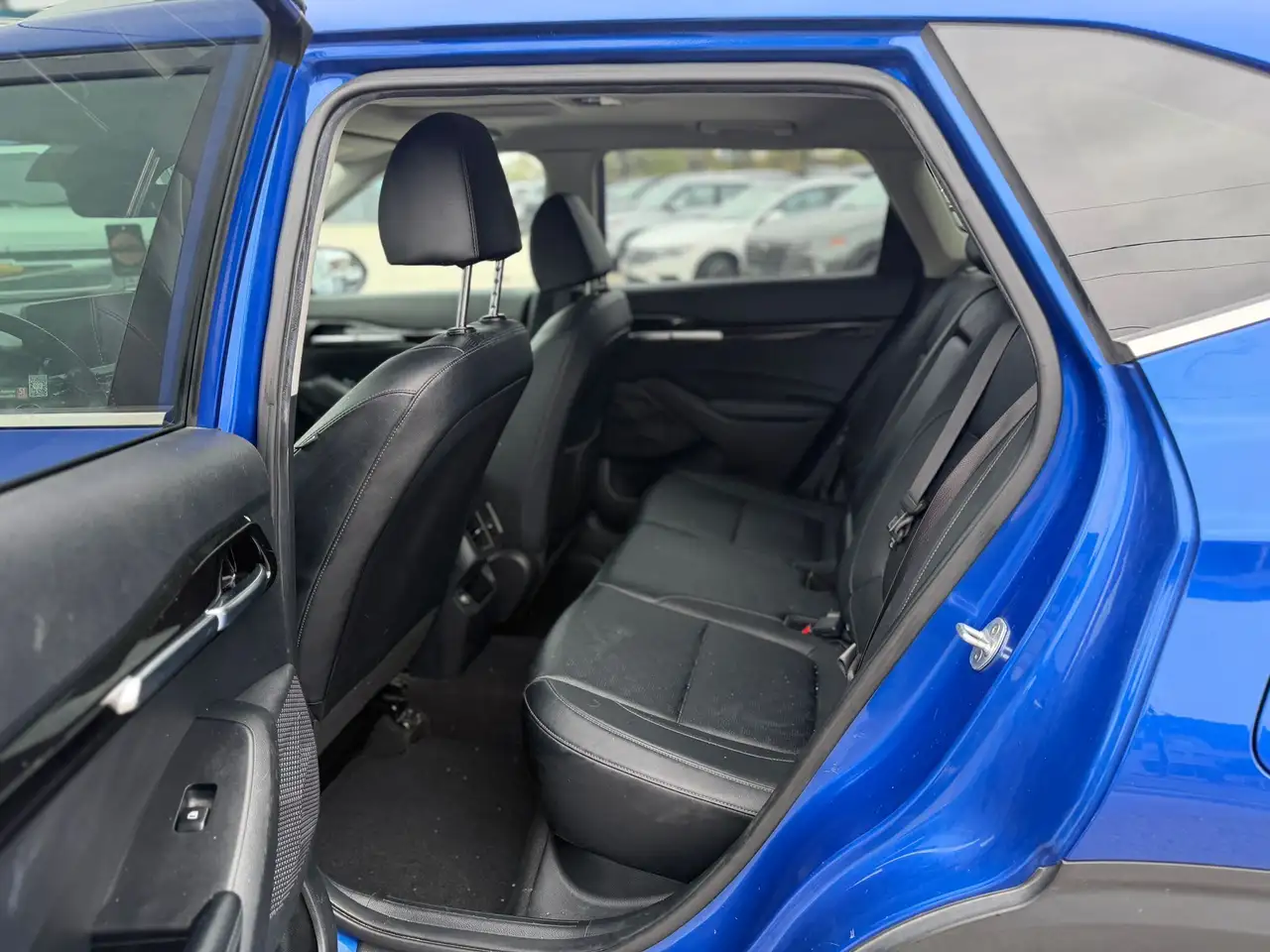 Kia Seltos снимка Kia Seltos