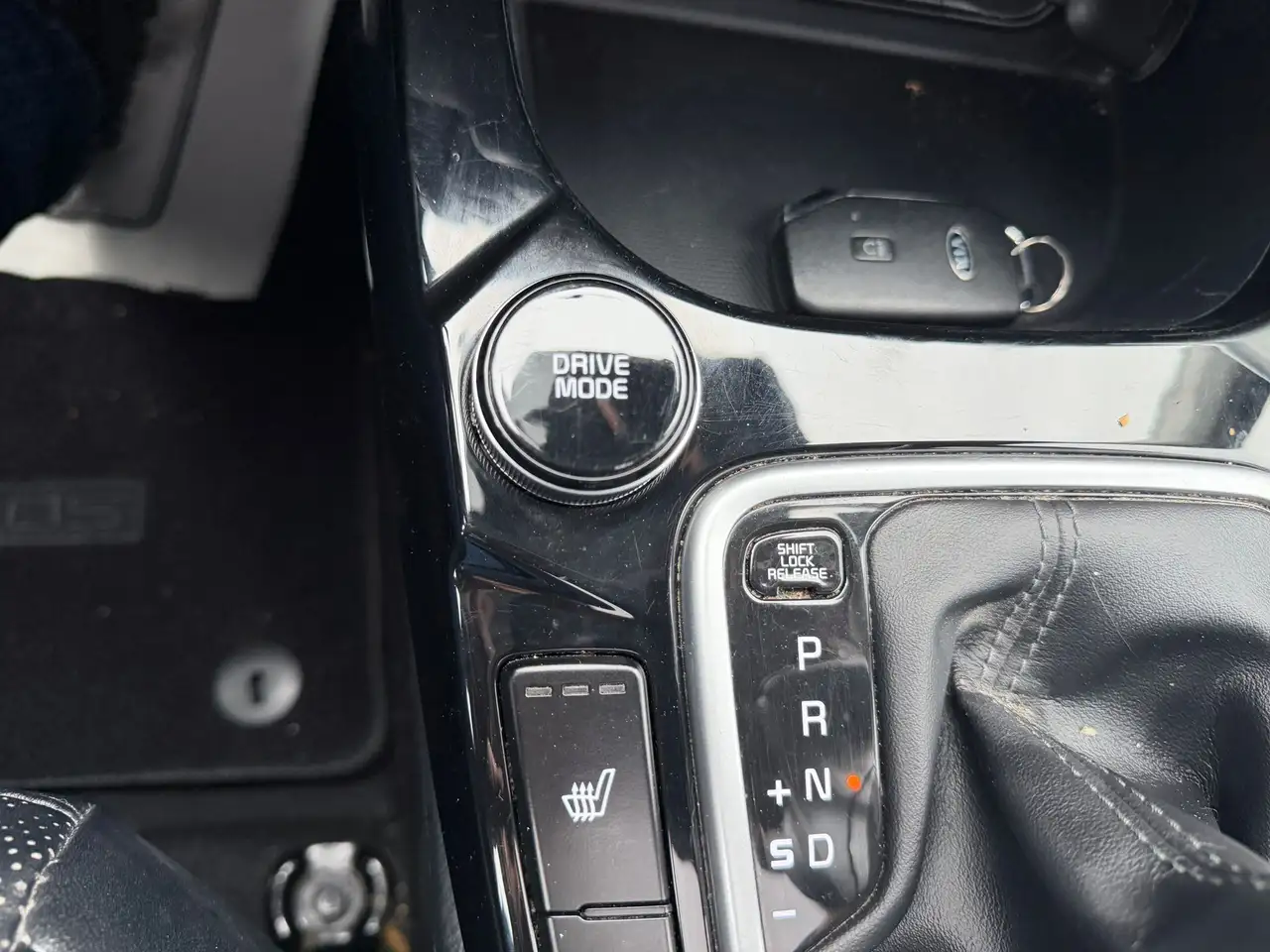 Kia Seltos снимка Kia Seltos