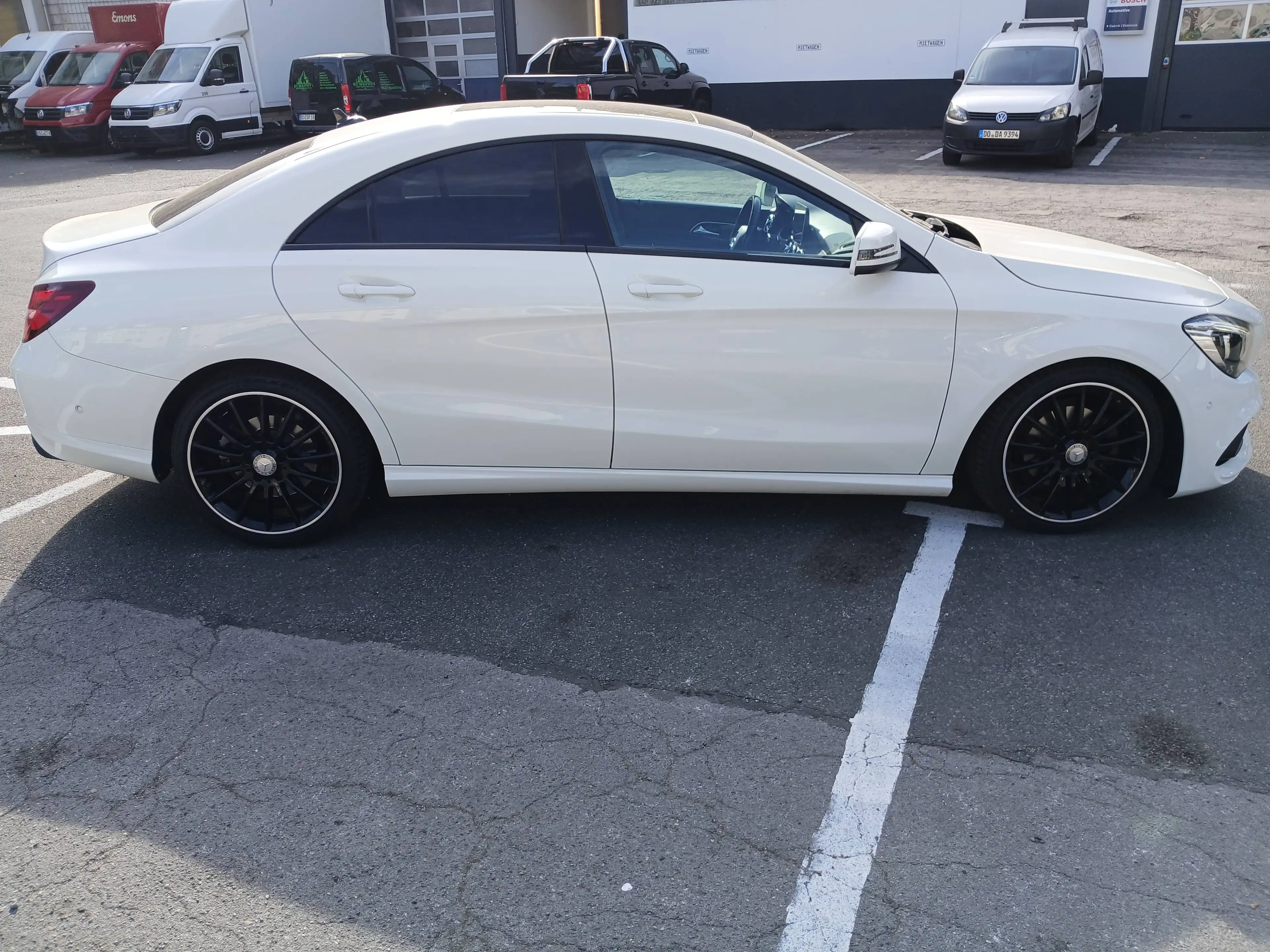 Mercedes-Benz CLA 180 Coupe Amg Optik Led — photo 4