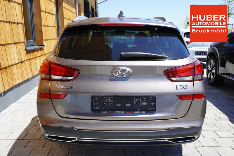 Hyundai i30 1.0 T-GDI KOMBI METALLIC/KAMERA/CARPLAY 88 kW (... — photo 4