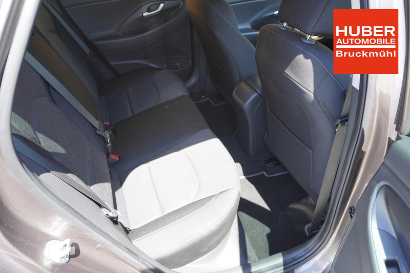 Hyundai i30 1.0 T-GDI KOMBI METALLIC/KAMERA/CARPLAY 88 kW (... — photo 9