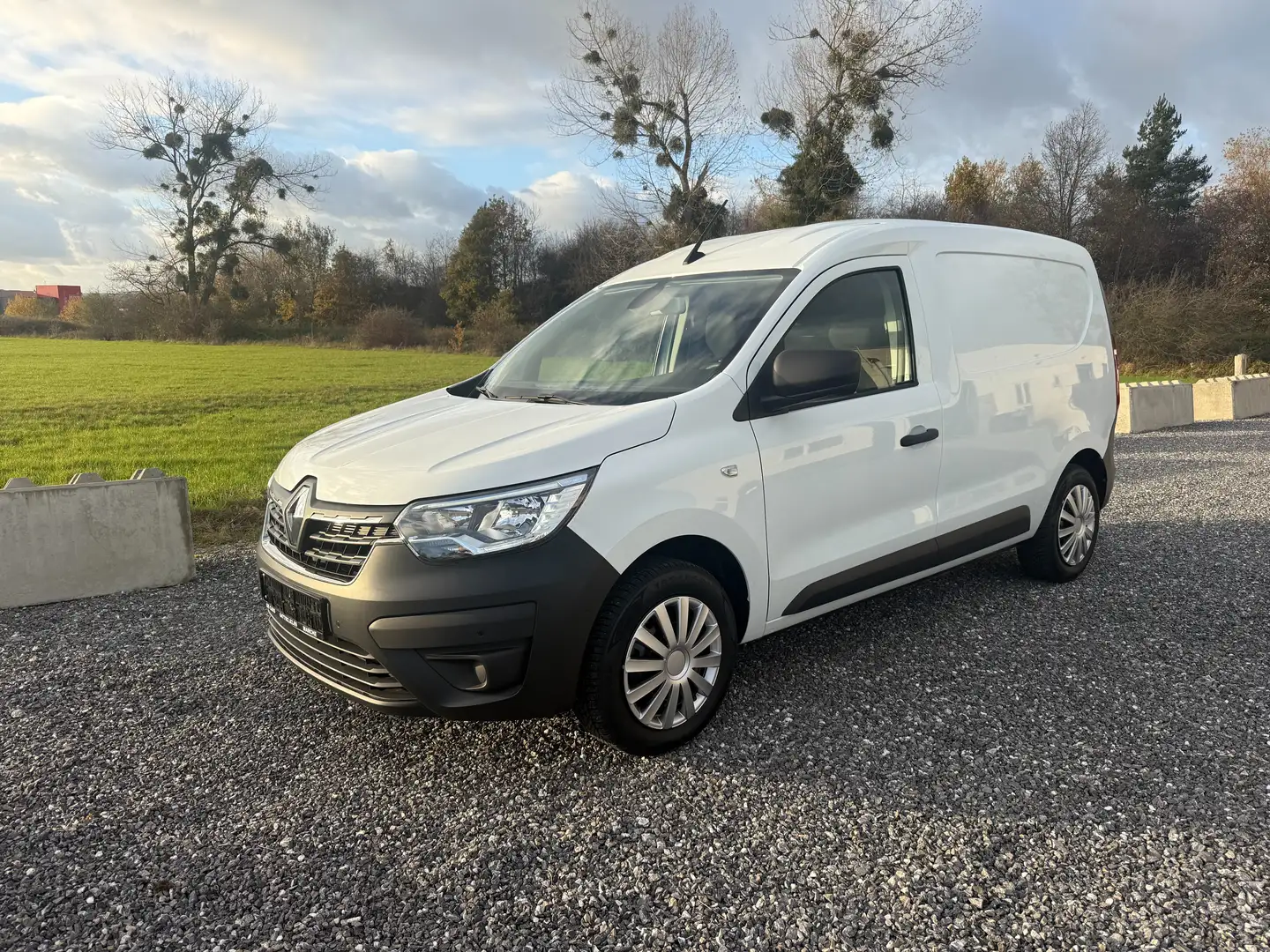 Renault Kangoo 1.5Dci 95CH **ETAT NEUF Clim Cruise Caméra** Blanc - 2