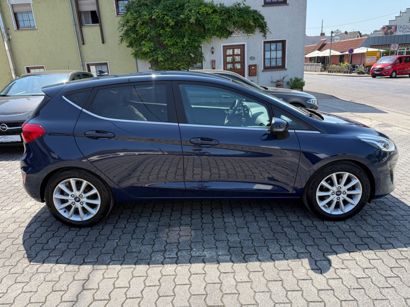 Ford Fiesta Titanium 125Ps LED 1-Hand ACC Kamera — photo 12
