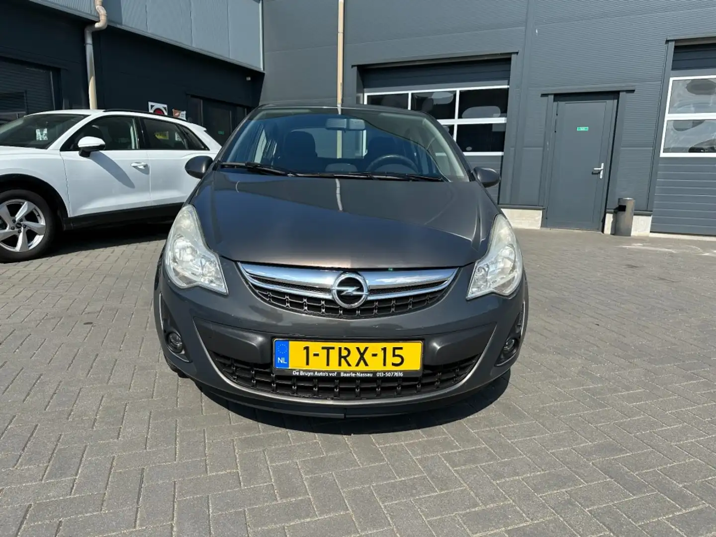 Opel Corsa 1.2-16V Design Edition Grijs Automaat 5drs, Airco, Grijs - 2