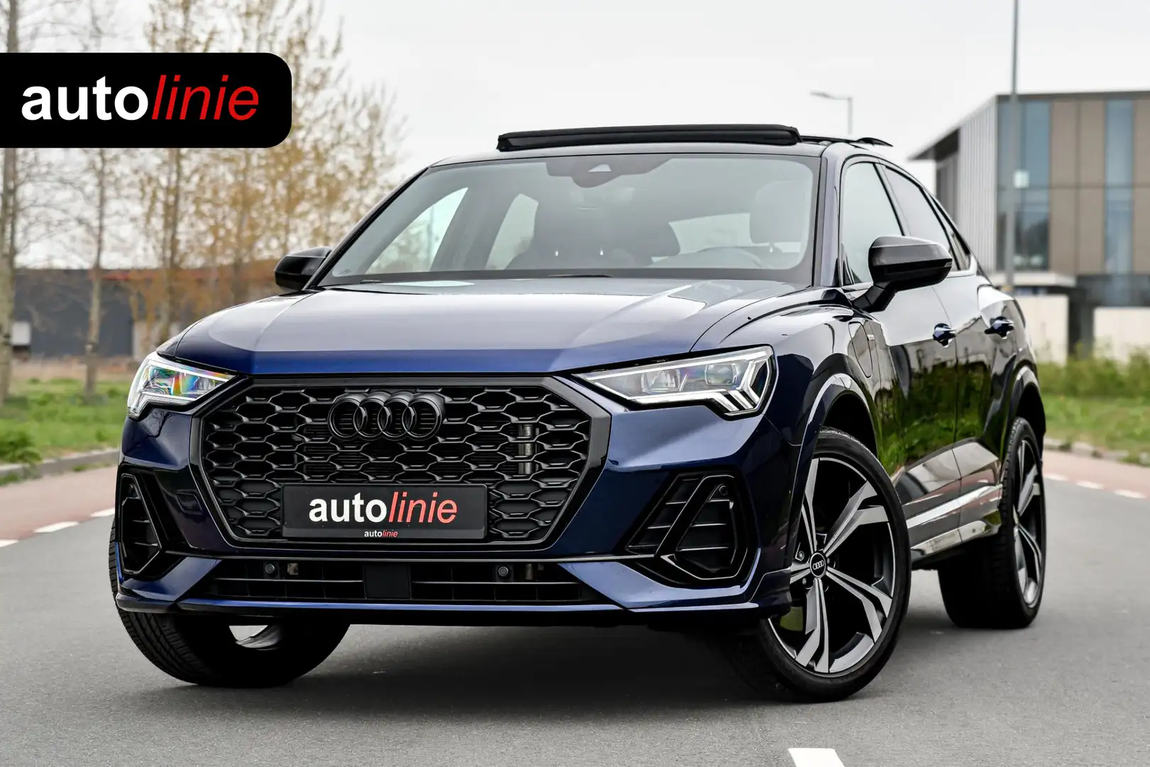 Audi Q3 Sportback 45 TFSI e 3x S-Line. Pano, ACC, Keyless, Bleu - 1