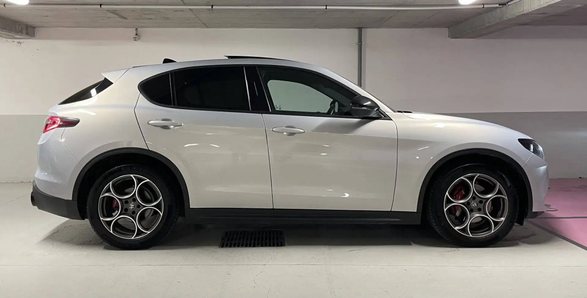 Alfa Romeo Stelvio 2.2 Diesel 160ch Sprint AT8 Gris - 2