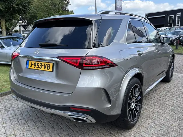 Mercedes-Benz GLE view 4