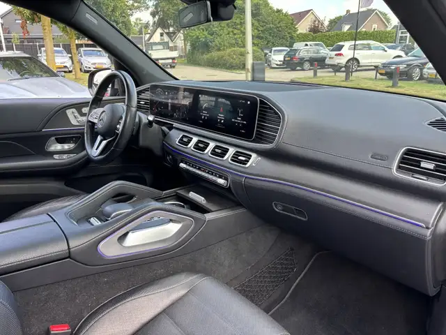 Mercedes-Benz GLE view 12