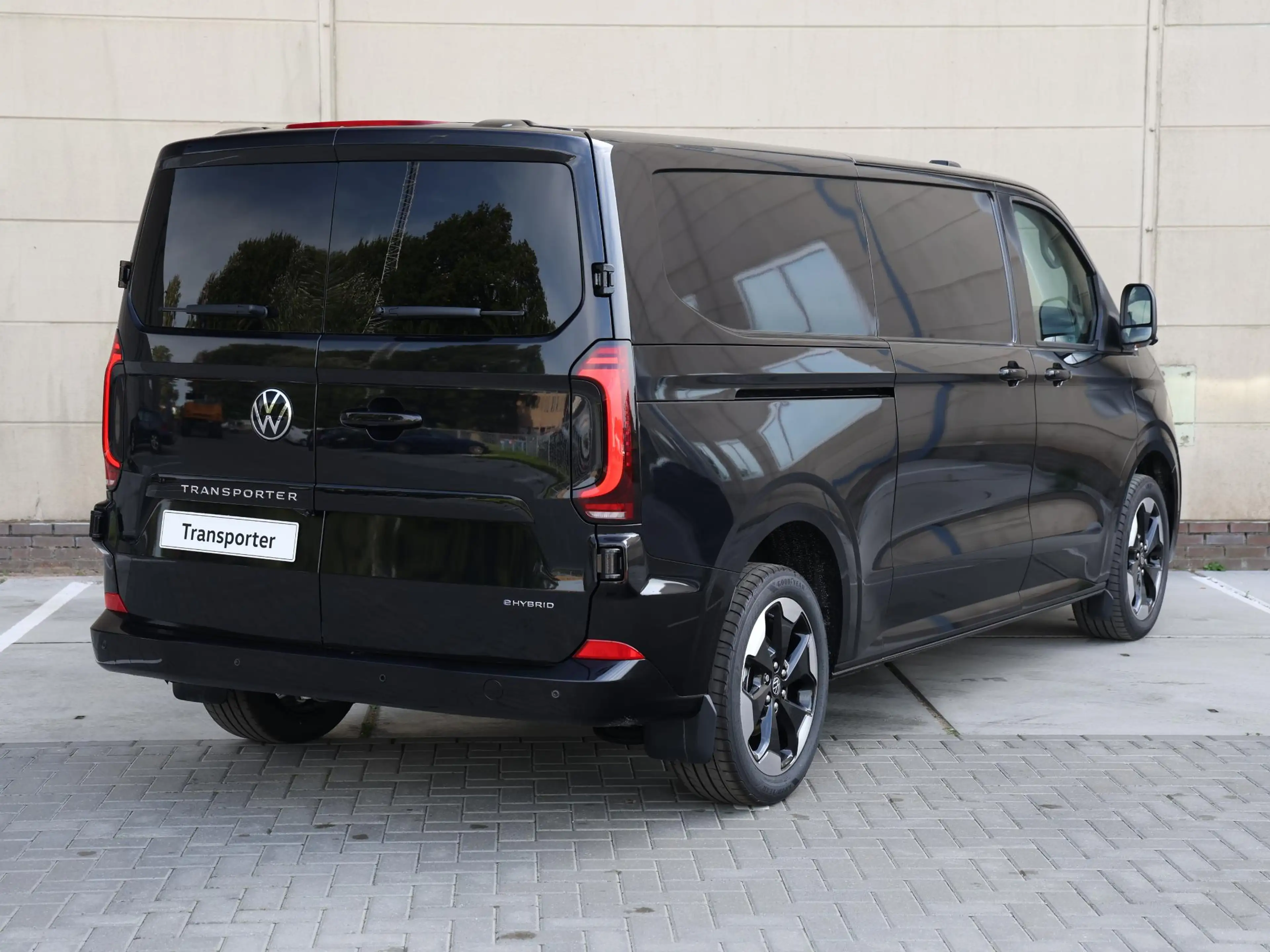 Volkswagen Transporter Bulli L2 2.5 eHybrid 233PK Automaat | 360 Camera | — photo 5