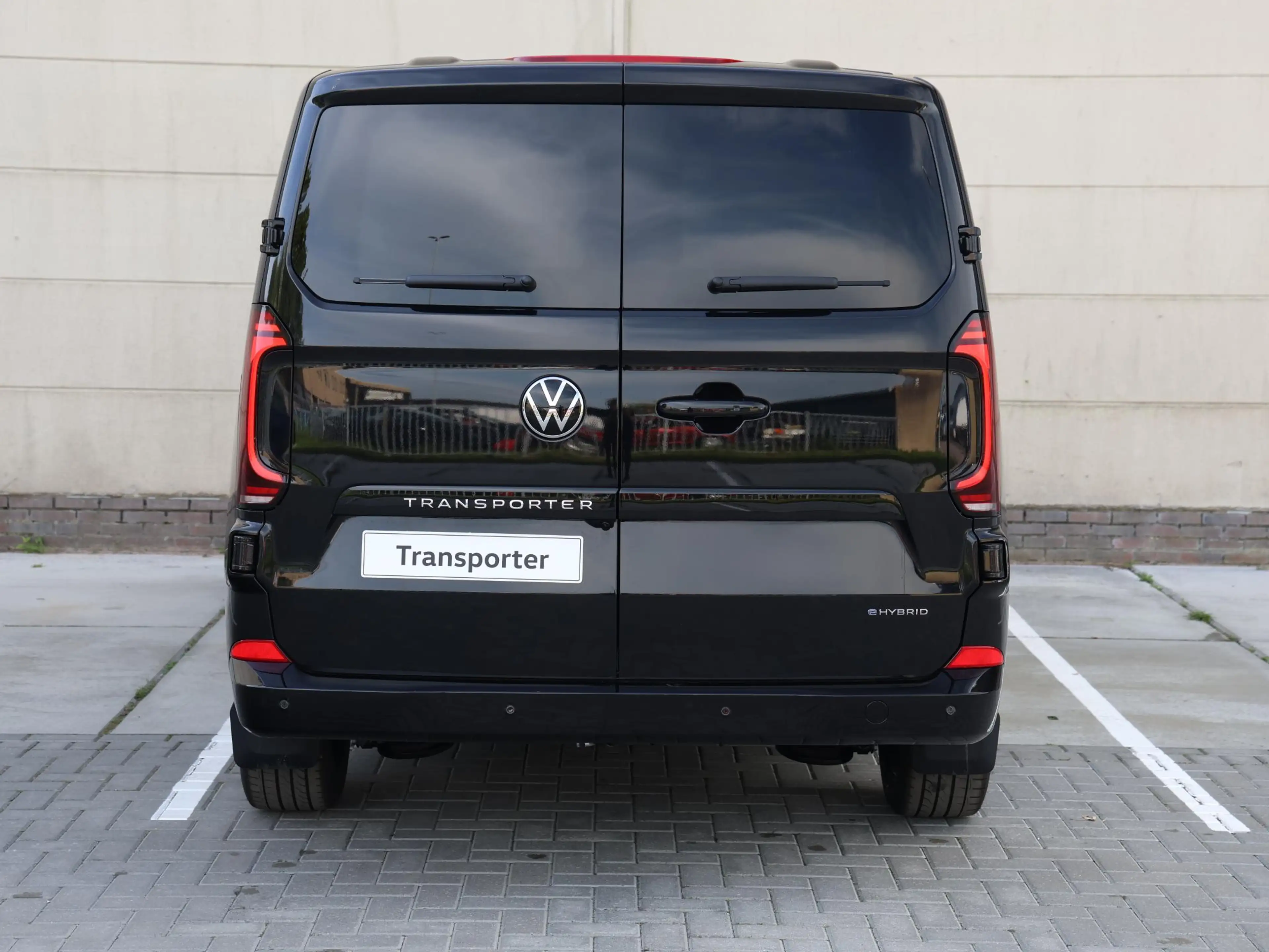 Volkswagen Transporter Bulli L2 2.5 eHybrid 233PK Automaat | 360 Camera | — photo 6