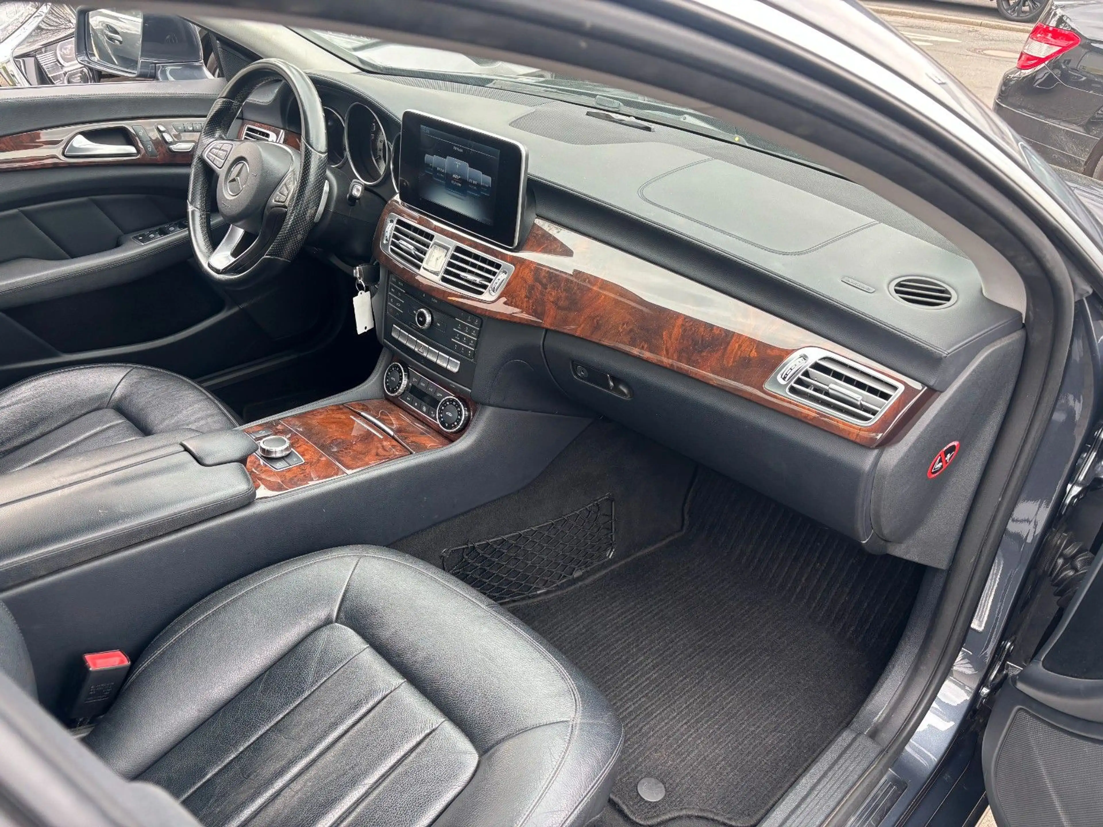 Mercedes-Benz CLS 220 d BlueTec Sportline — photo 13