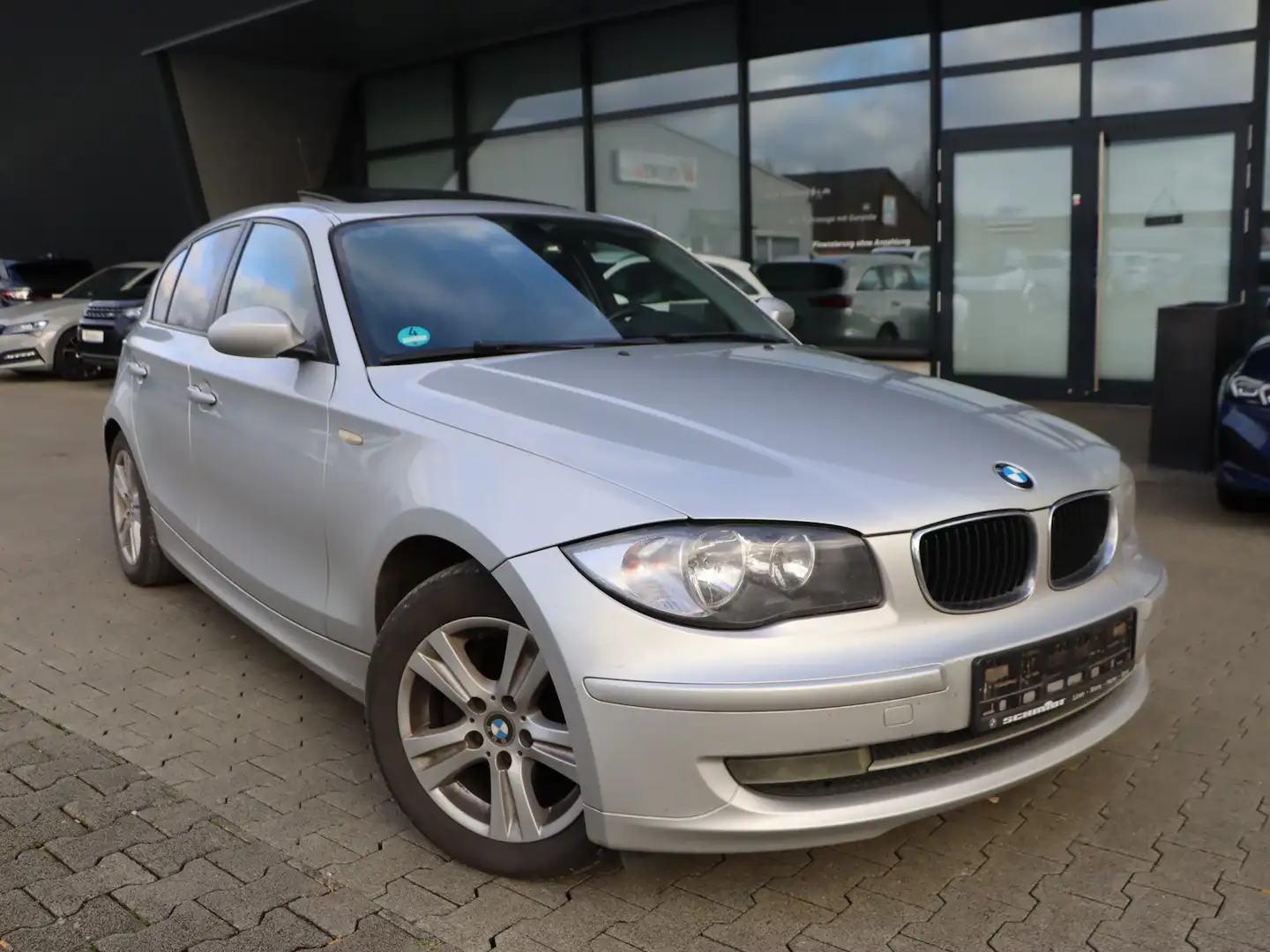 BMW 120 120d ADVANTAGE / TÜV-AU 04.2027 / SCHIEBDACH Argintiu - 1
