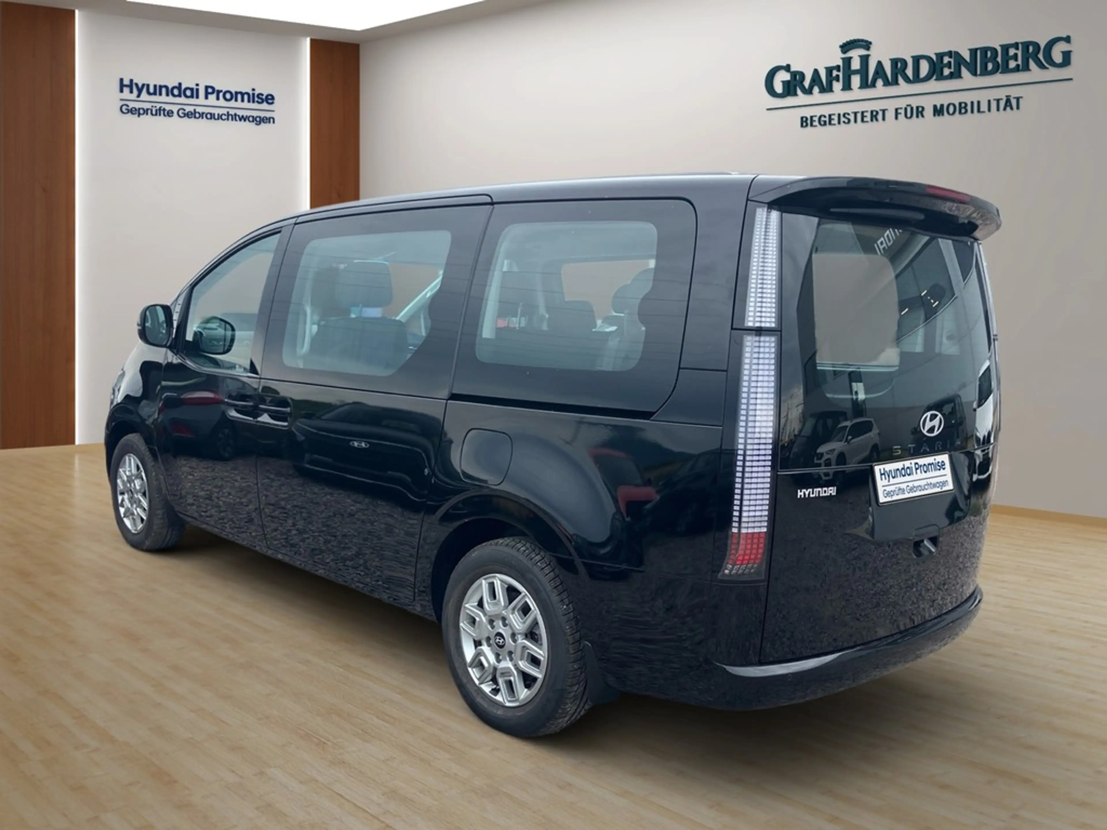 Hyundai STARIA HEV 9-Sitzer 1.6 T-GDI 6-AT TREND — photo 12