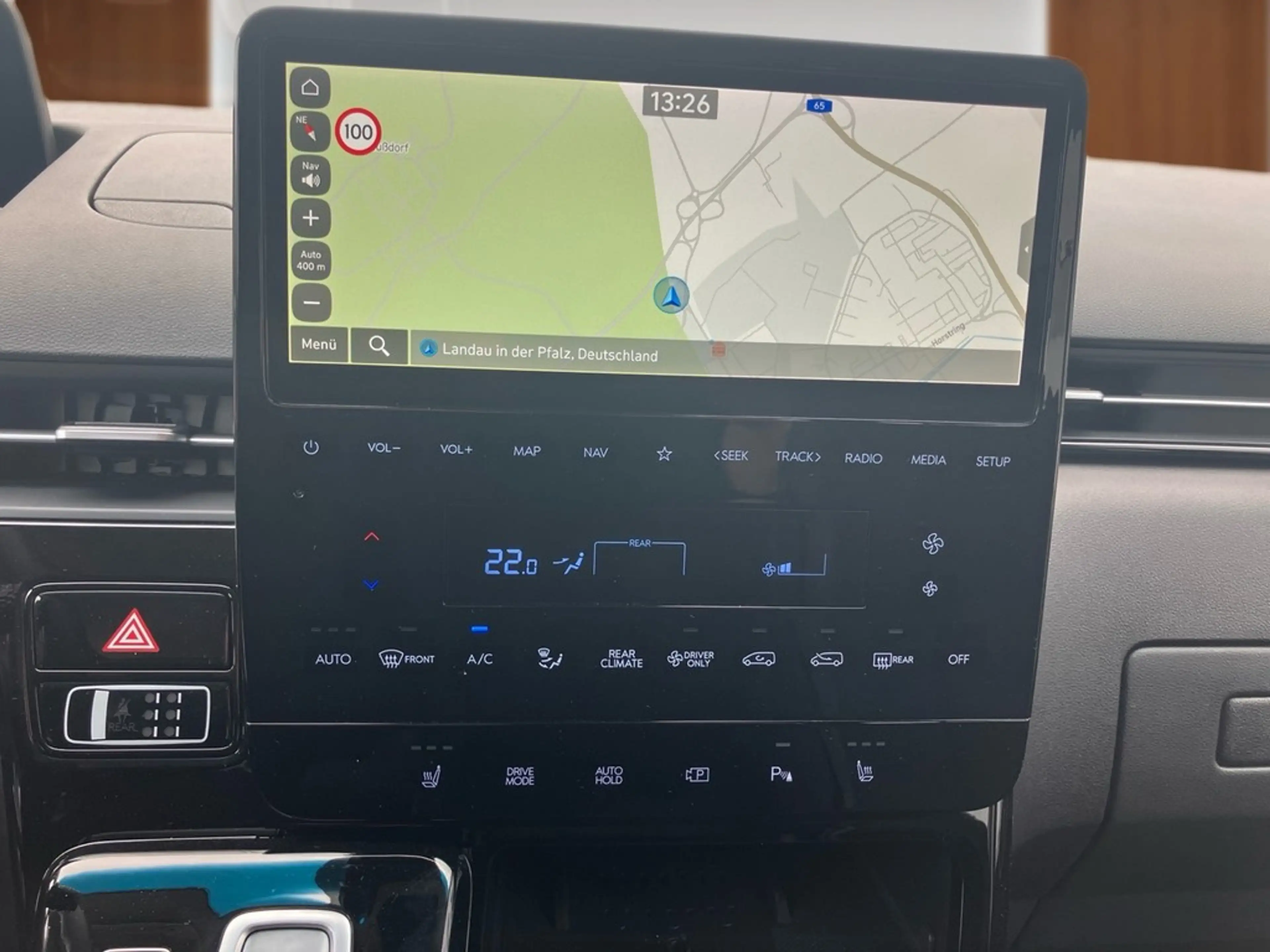 Hyundai STARIA HEV 9-Sitzer 1.6 T-GDI 6-AT TREND — photo 3