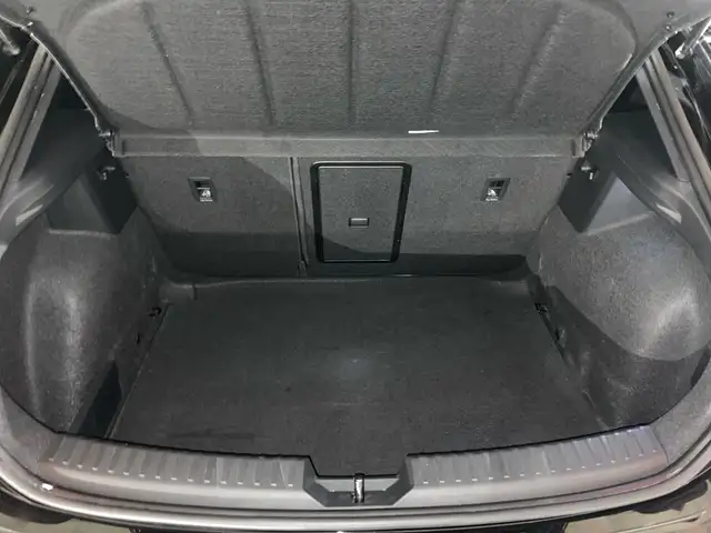 Cupra Leon view 12