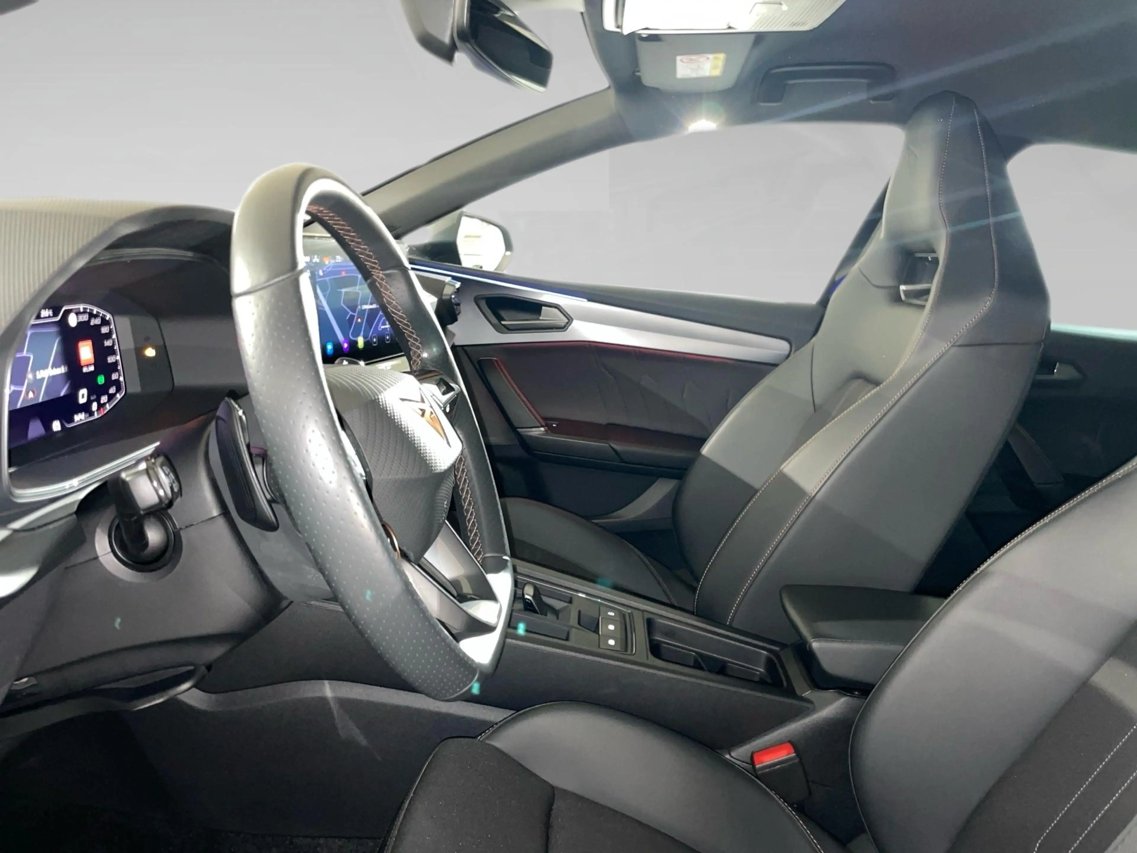 CUPRA Leon 2.0 TSI EVO 221kW VZ DSG — photo 4