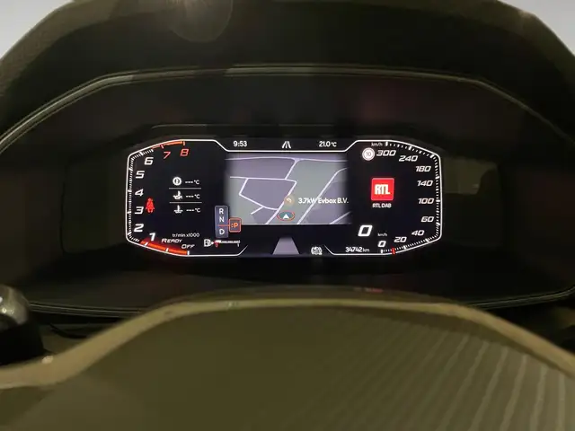 Cupra Leon view 2